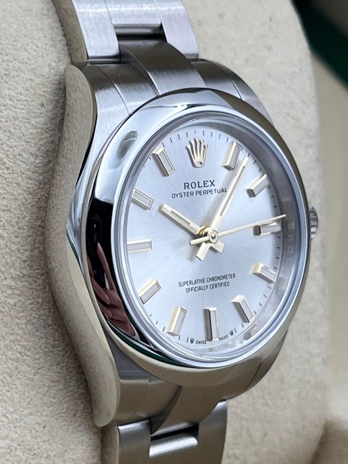 Rolex Oyster Perpetual 28mm 276200-0001 Silver Dial Oyster Bracelet Watch