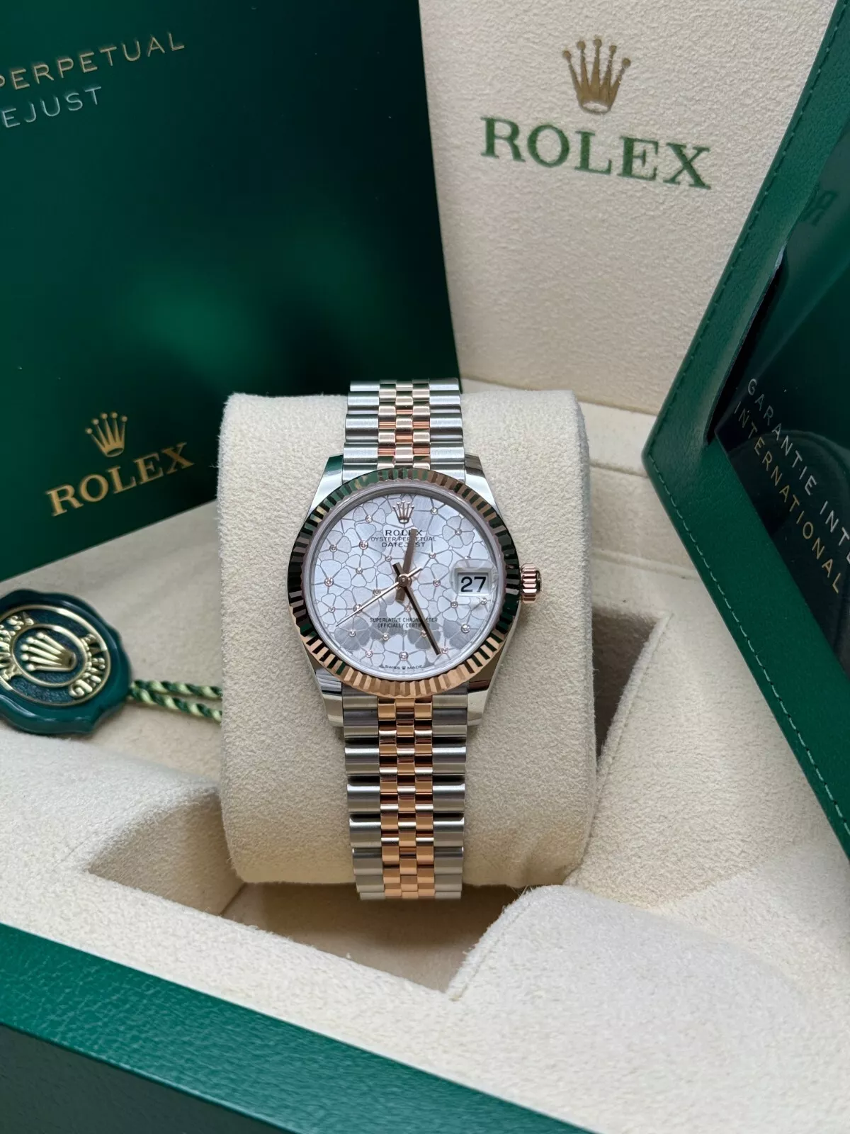 Rolex Datejust m278271-0031/0032 Silver Floral Motif 31mm Dial Oyster Bracelet Watch