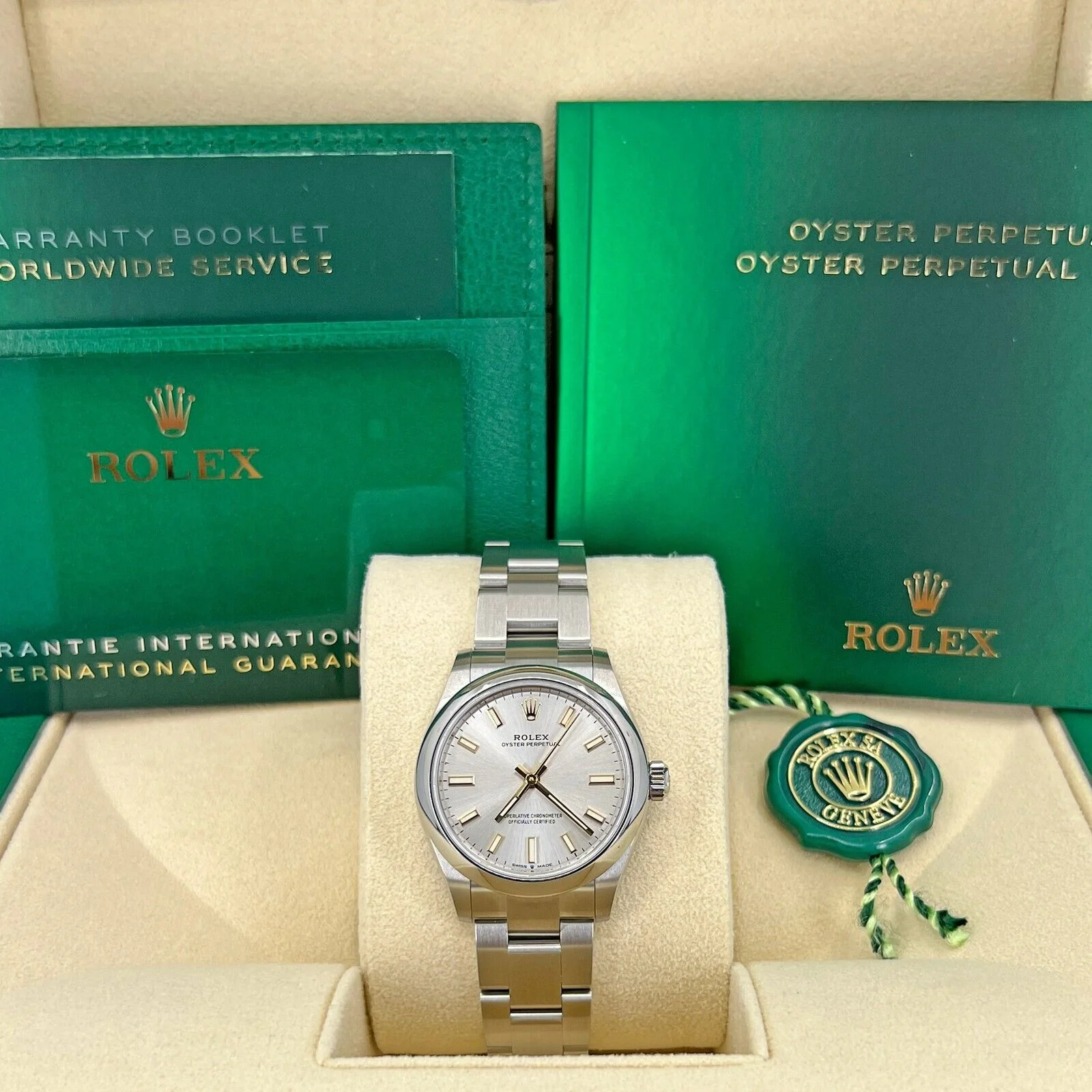 Rolex Oyster Perpetual 31mm 277200-0001 Silver Dial Oyster Bracelet Watch