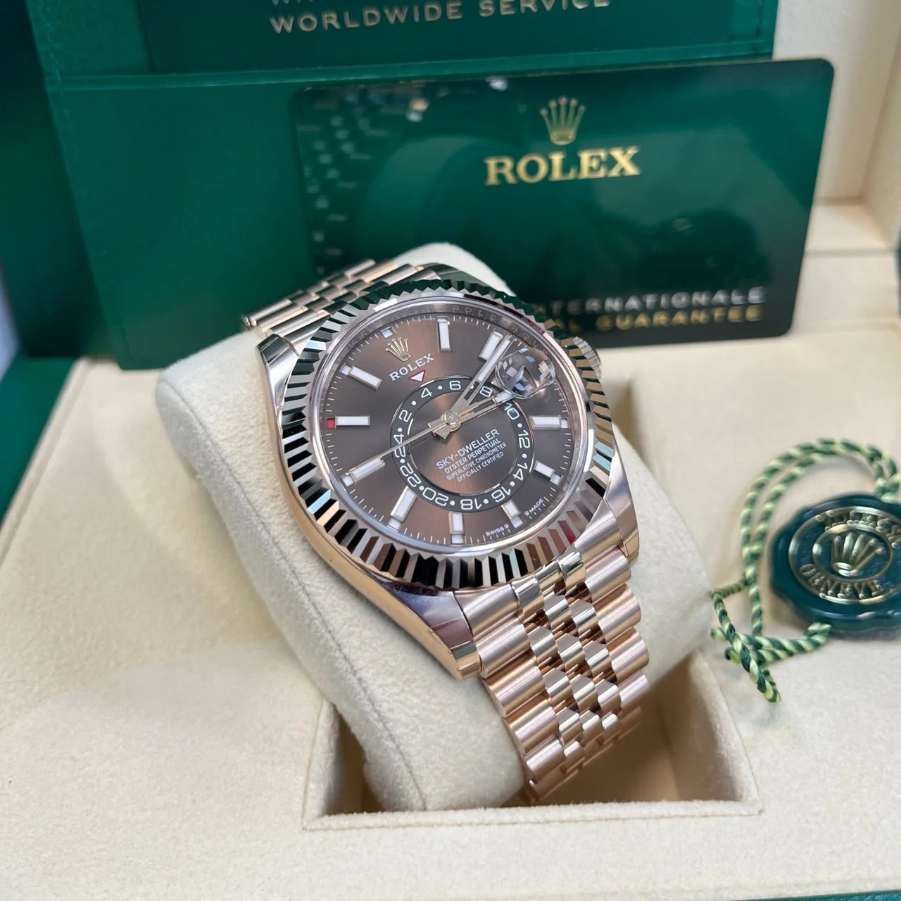 Rolex  Sky-Dweller 42mm 336935-0006 Rose Gold Chocolate Dial Jubilee