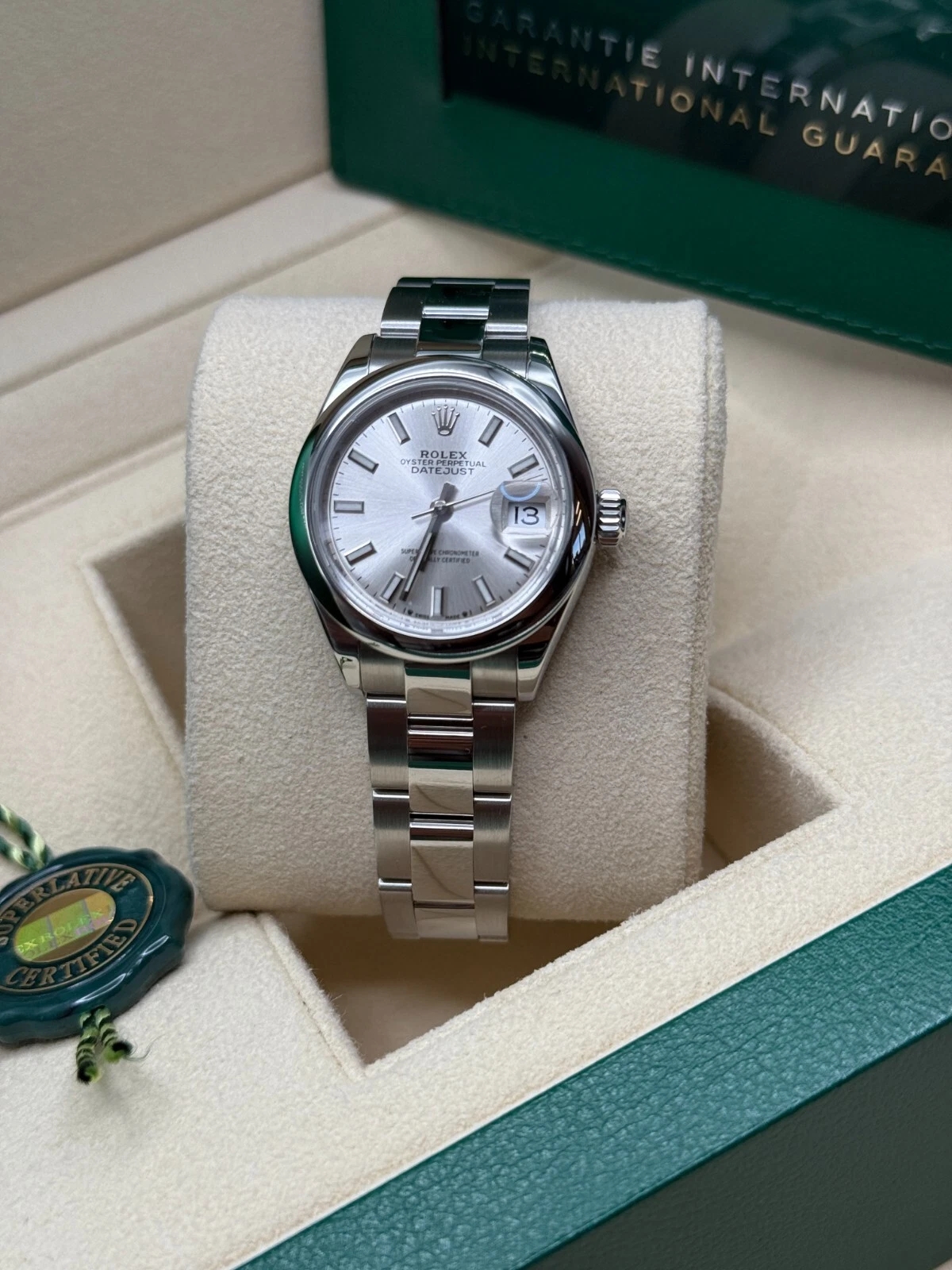 Rolex Lady-Datejust 28mm  m279160 Oyster Perpetual Silver Dial Oyster Bracelet