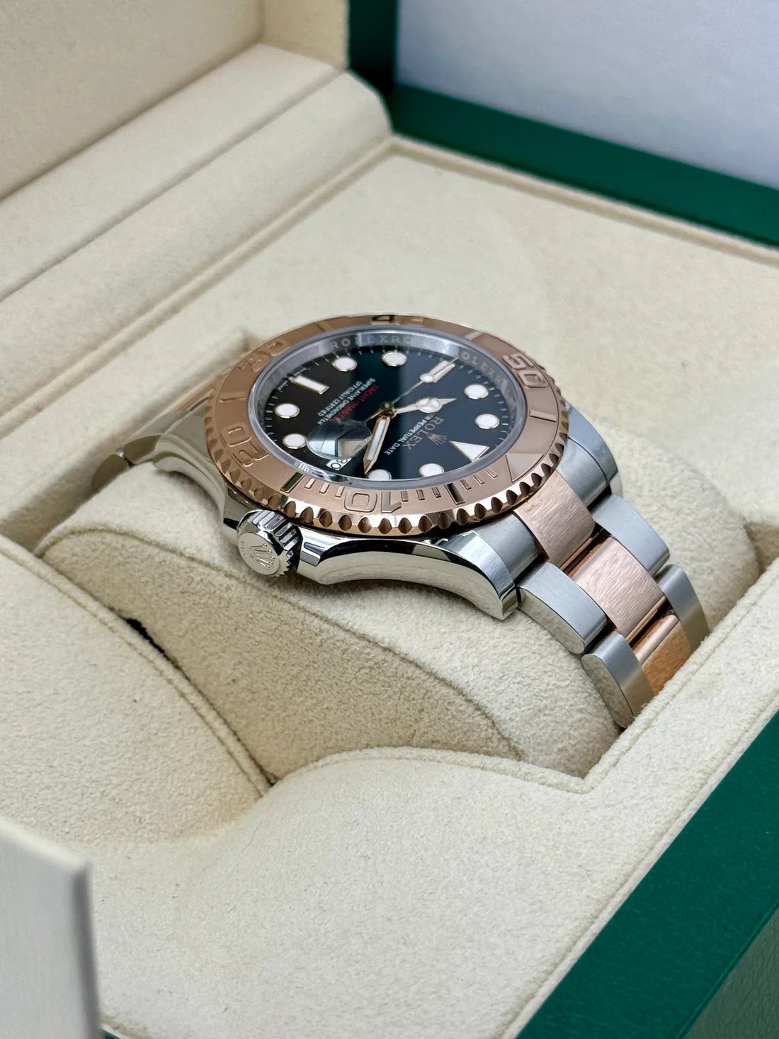 Rolex Yacht-Master 37mm Steel and Everose Gold Watch - Black Dial - Oyster Bracelet 268621