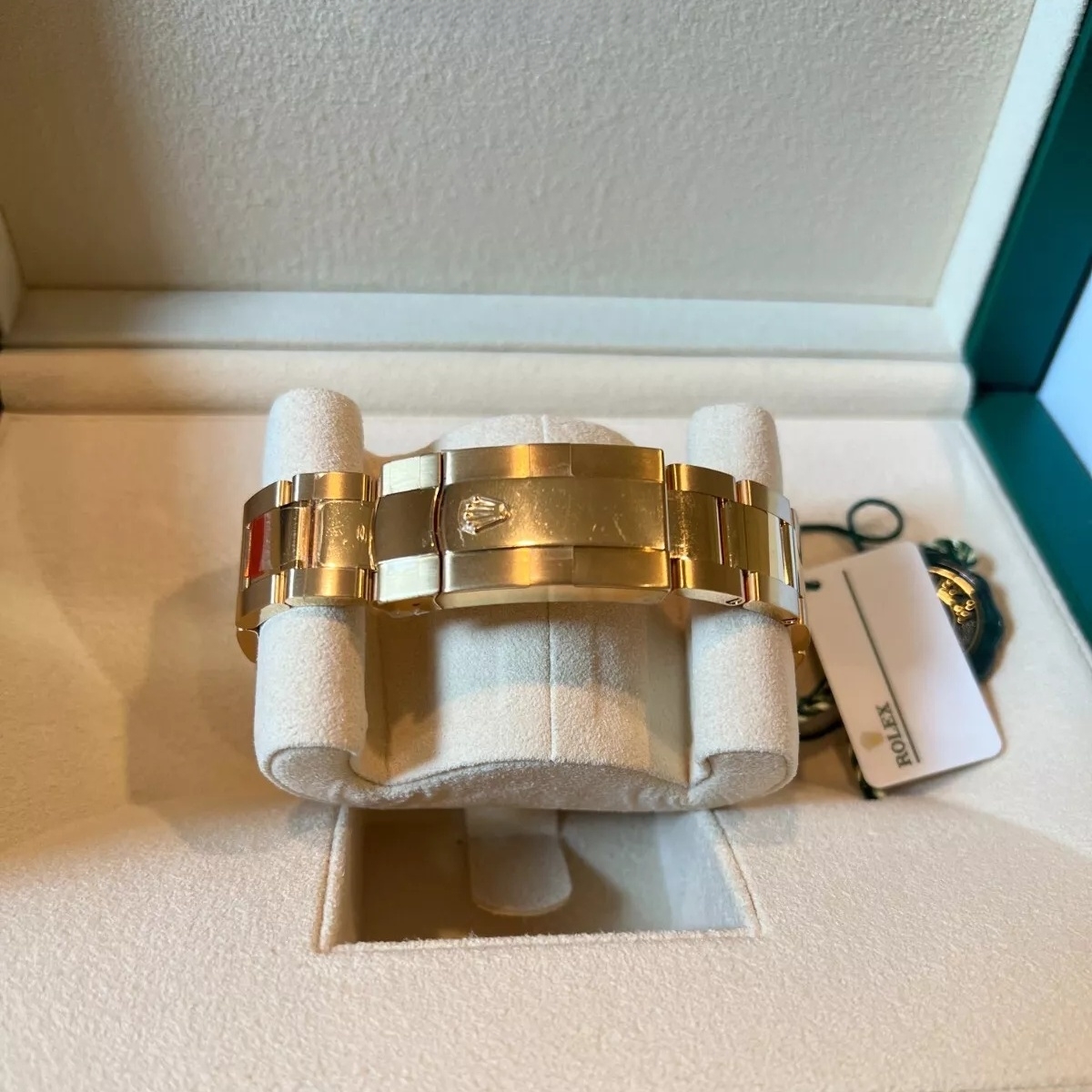 Rolex  Sky-Dweller 42mm 336938-0001 Yellow Gold Champagne Dial