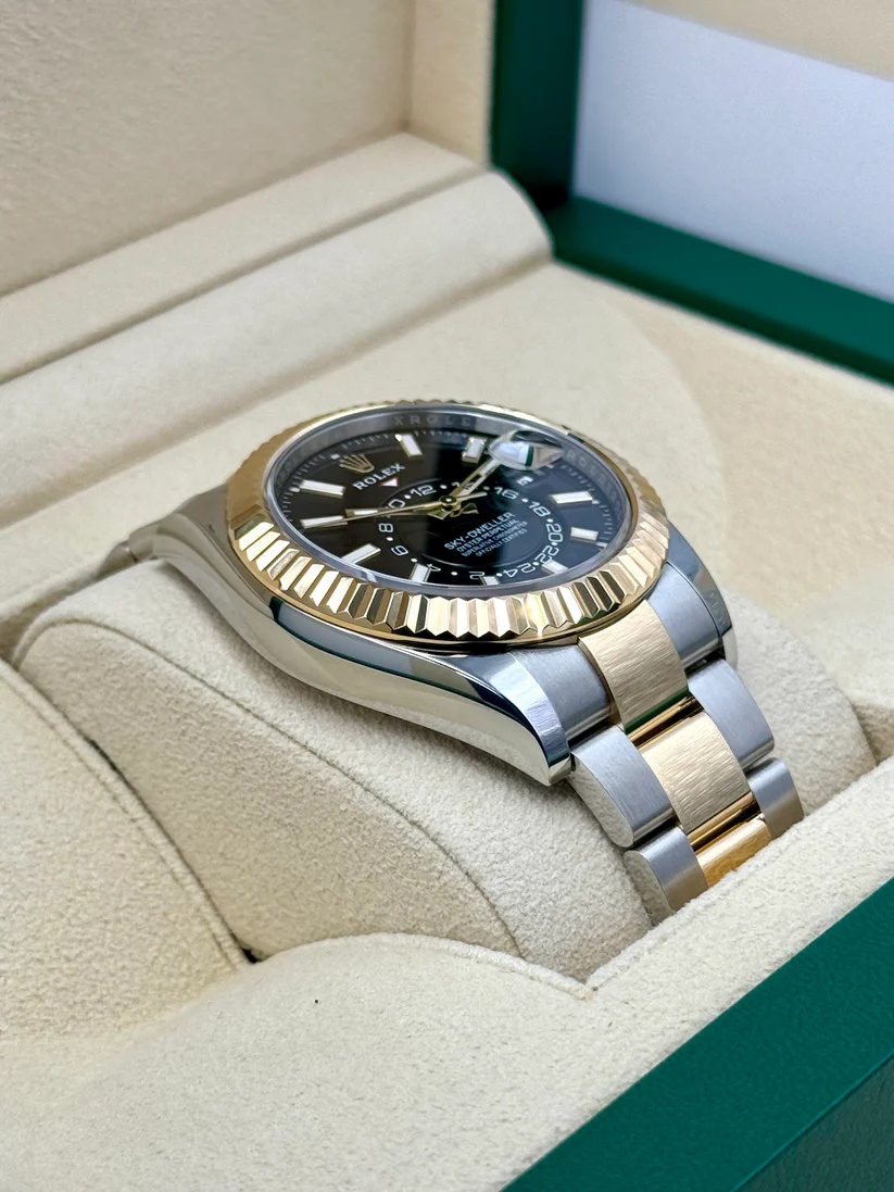 Rolex  Sky-Dweller 42mm 336933-0003 Two-Tone Yellow Gold Black Dial Jubilee