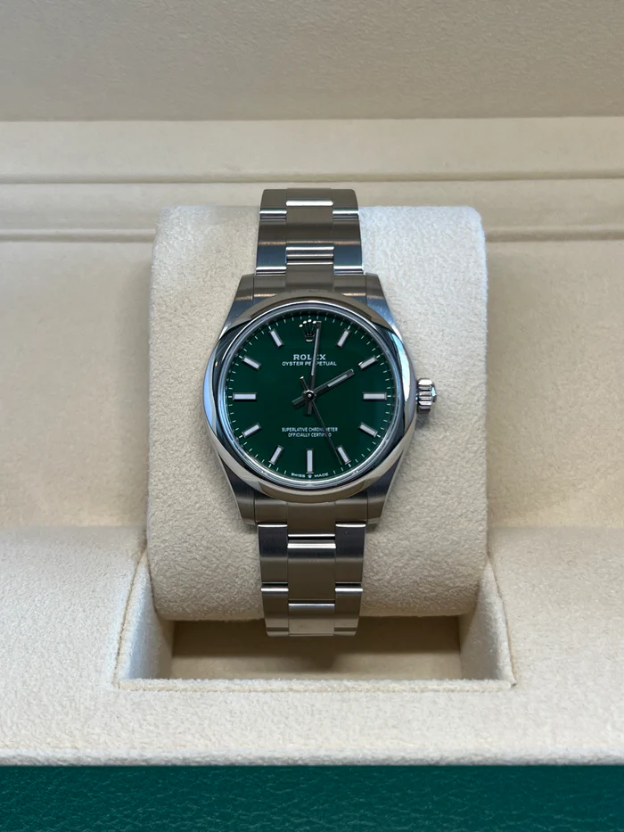 Rolex Oyster Perpetual 31mm 277200-0006 Green Dial Oyster Bracelet Watch