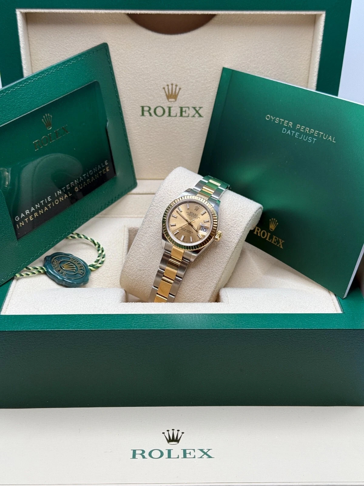 Rolex Lady-Datejust 28mm 279173 Champagne Index Dial Oyster Bracelet