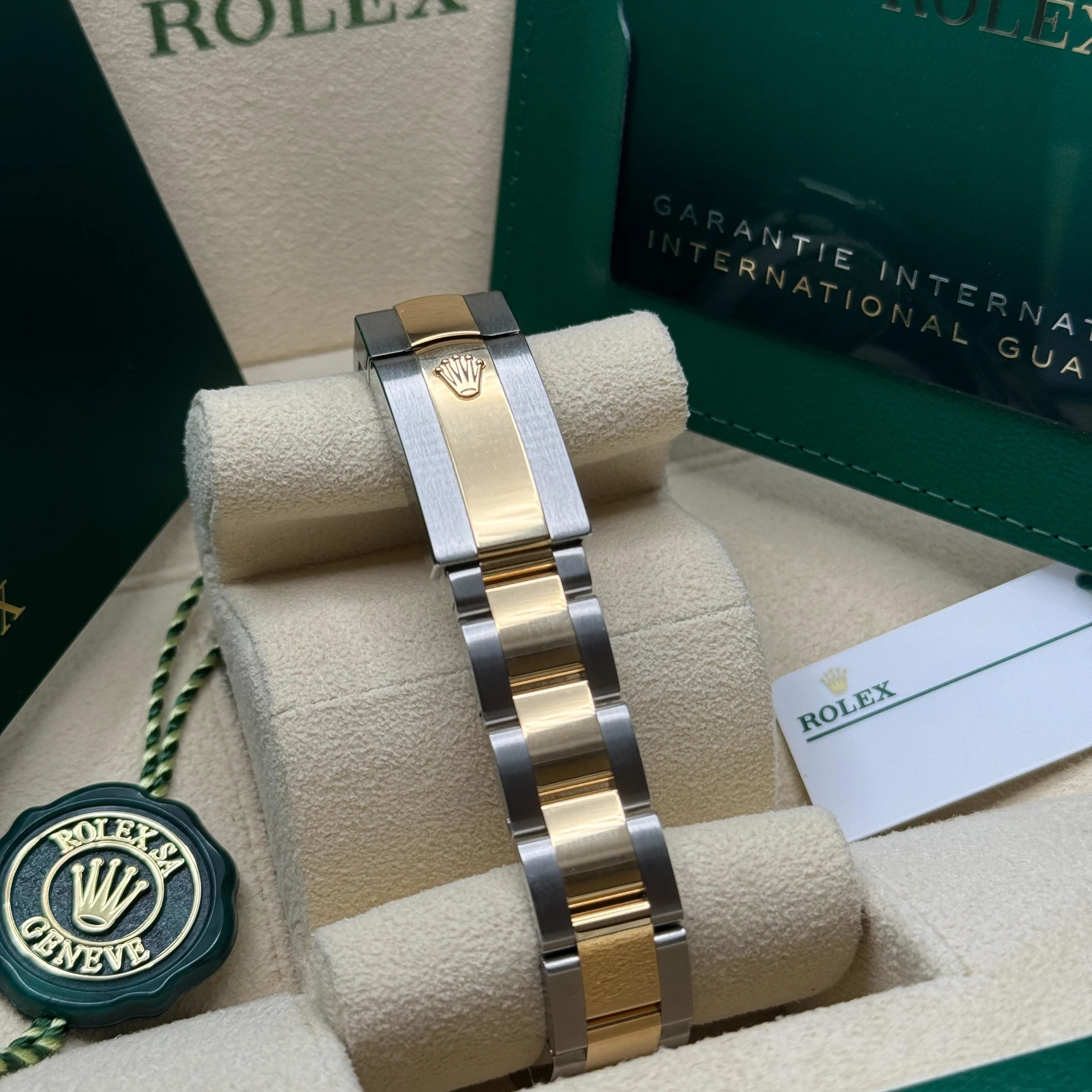 Rolex Datejust m278273-0031/0032 31mm Olive Green Floral Motif Dial Stainless Steel and Yellow Gold Oyster Watch