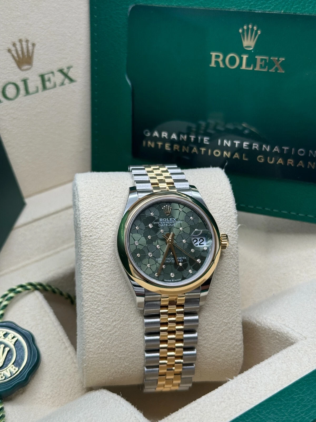 Rolex Datejust m278243-0031/0032 31mm Green Dial watch