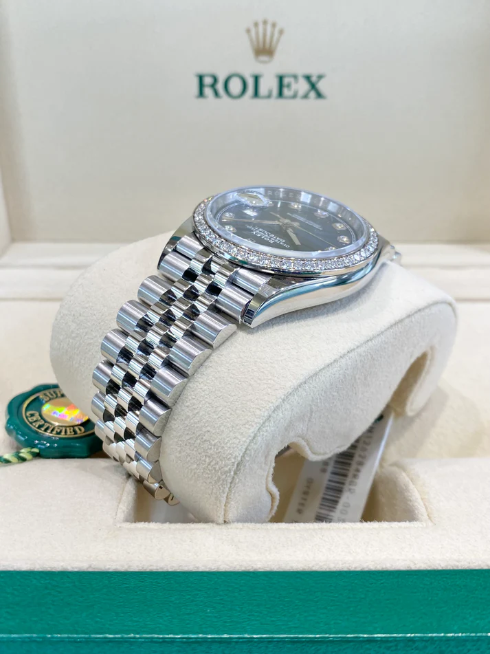 Rolex  Datejust 36mm 126284 Bright Blue Dial Jubilee Bracelet