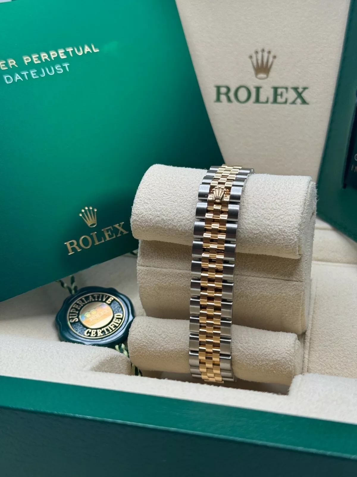 Rolex Lady-Datejust 28mm 279173 Champagne Index Dial Oyster Bracelet
