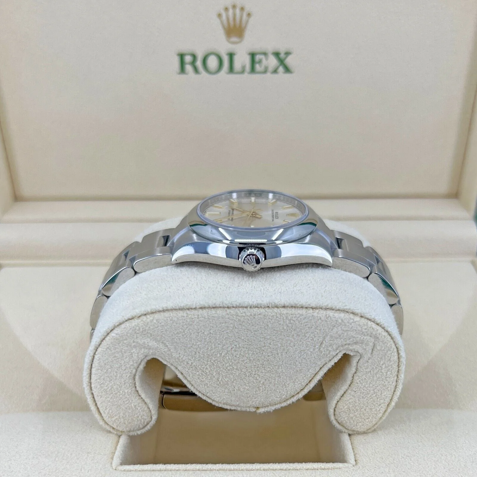 Rolex Oyster Perpetual 31mm 277200-0001 Silver Dial Oyster Bracelet Watch