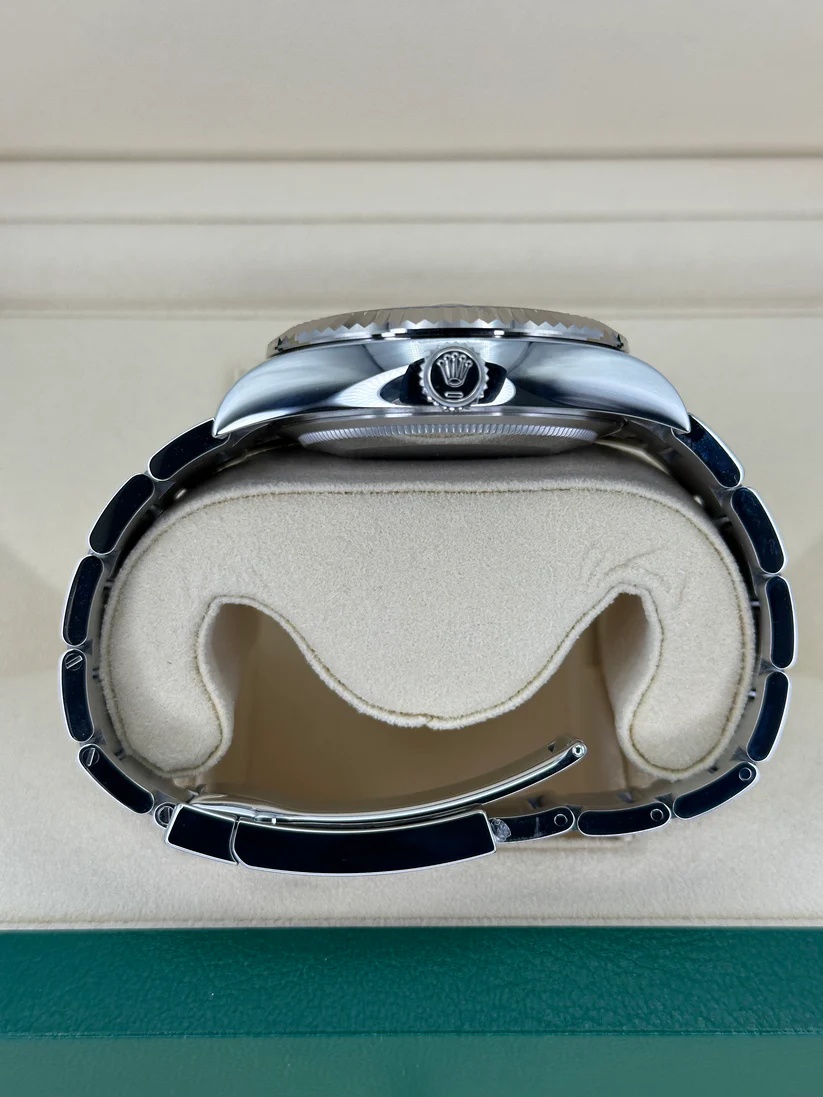 Rolex  Sky-Dweller 42mm 336934-0001 Stainless Steel Green Dial Oyster