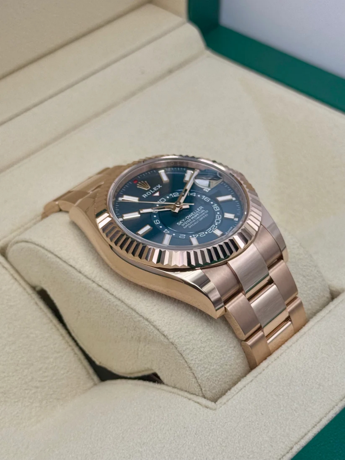 Rolex  Sky-Dweller 42mm 336935-0001 Rose Gold Blue Dial Oyster