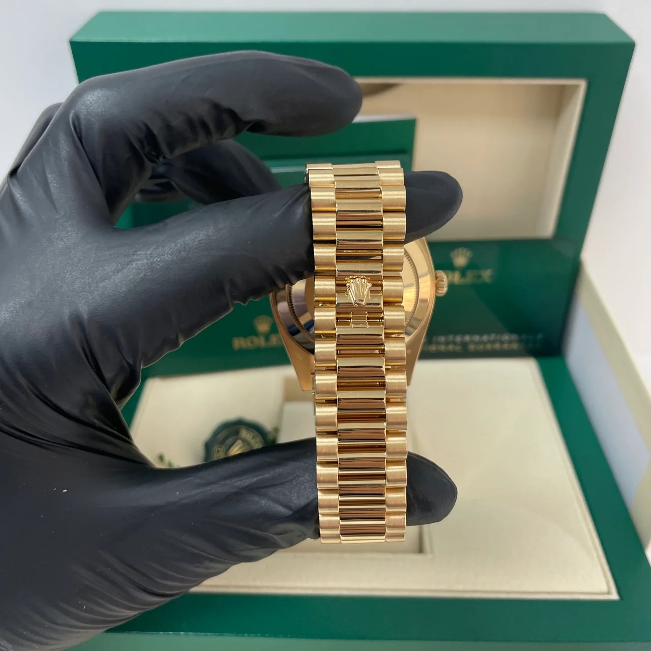 Rolex Day-Date 40mm Champaign Dial and Diamond Bezel Yellow Gold President Bracelet 228348RBR-0008