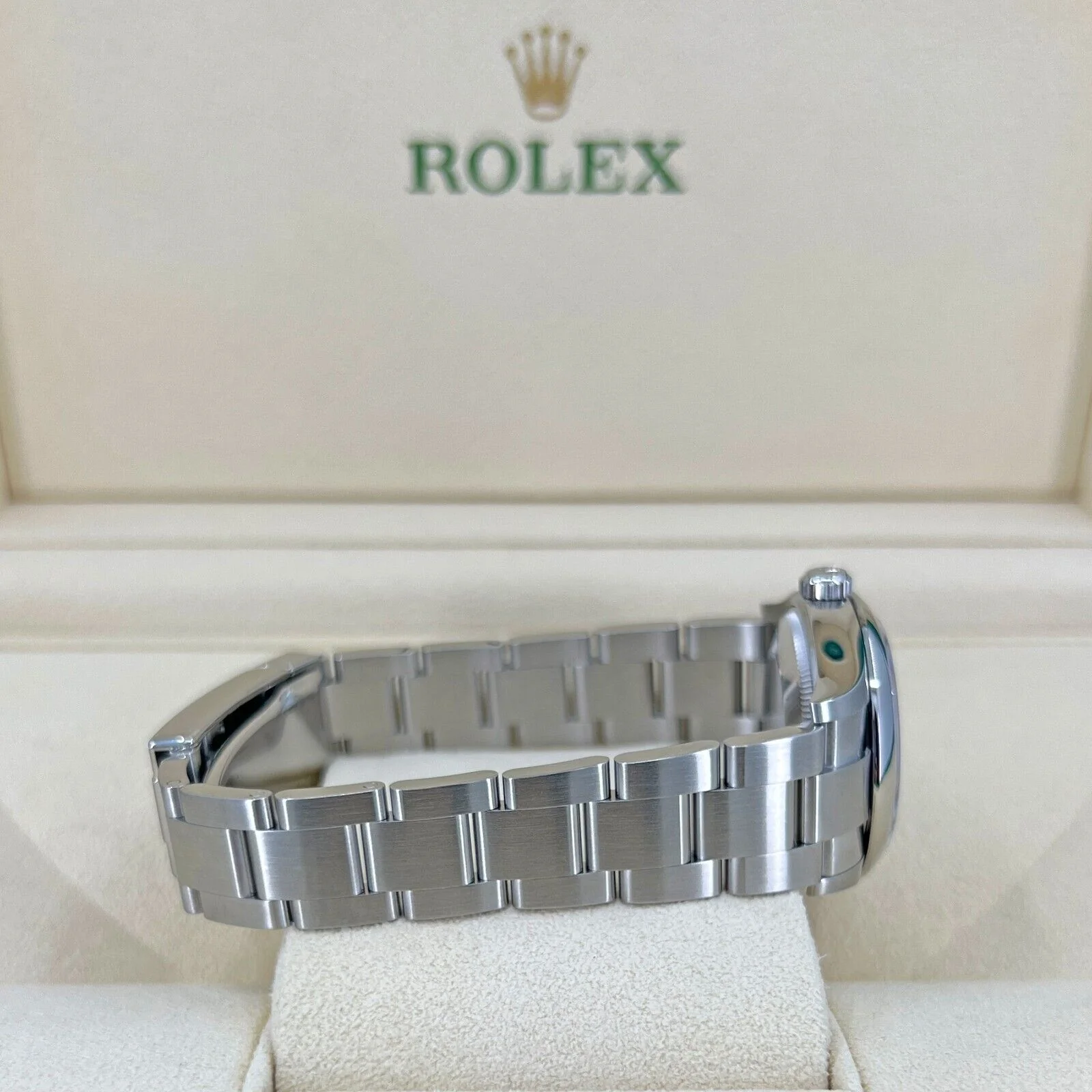 Rolex Oyster Perpetual 31mm 277200-0001 Silver Dial Oyster Bracelet Watch