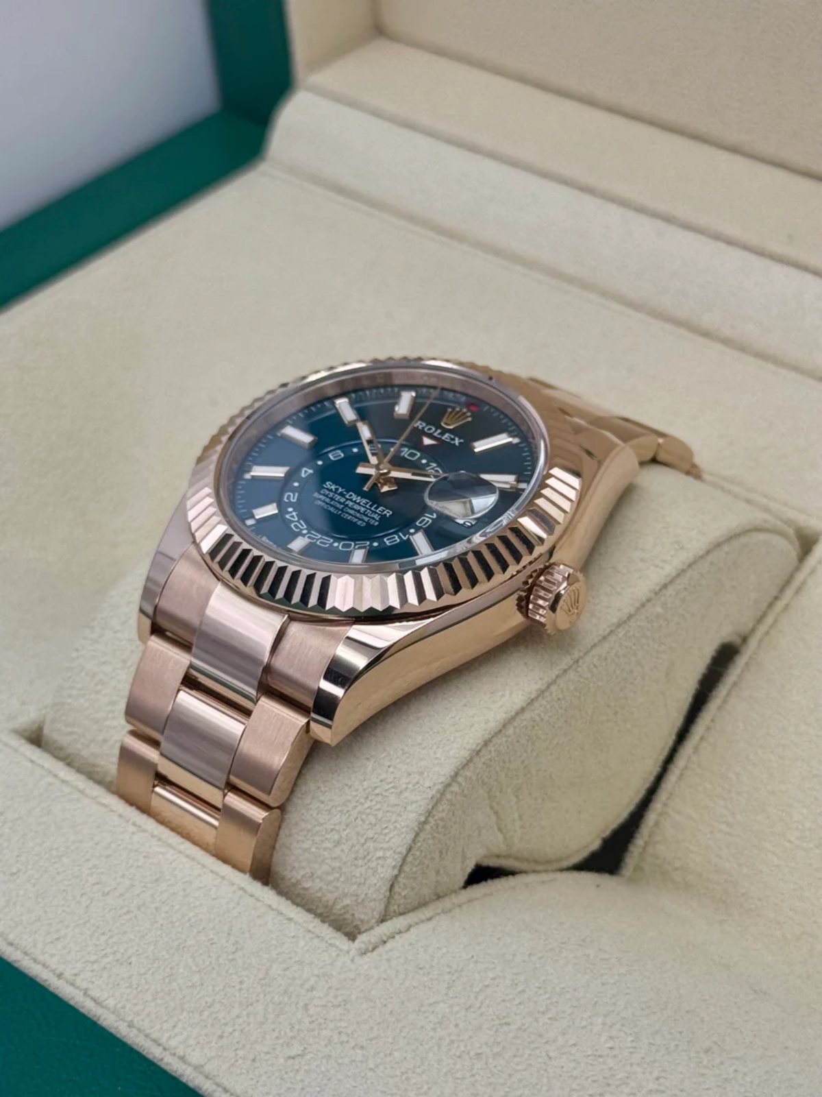 Rolex  Sky-Dweller 42mm 336935-0001 Rose Gold Blue Dial Oyster