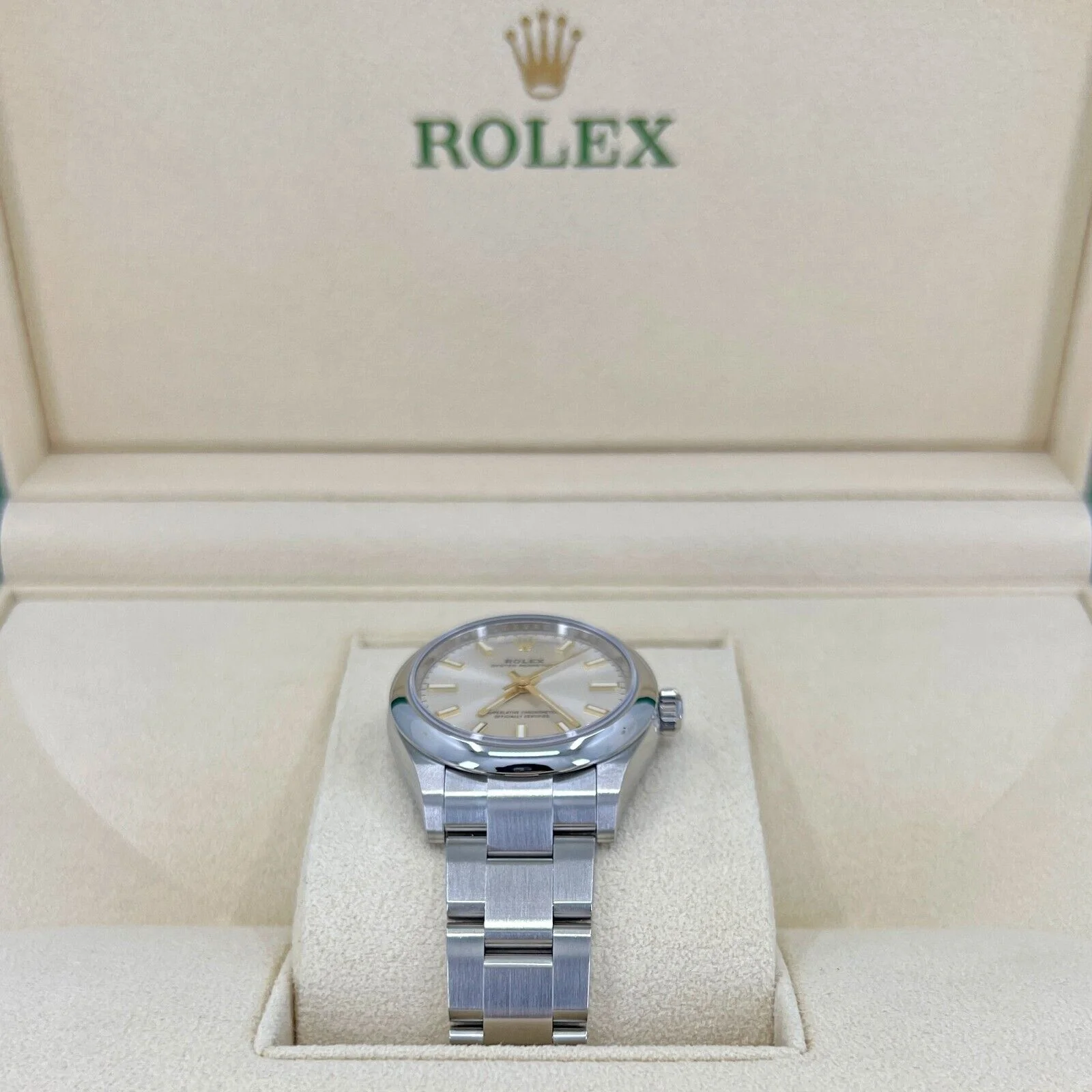 Rolex Oyster Perpetual 31mm 277200-0001 Silver Dial Oyster Bracelet Watch