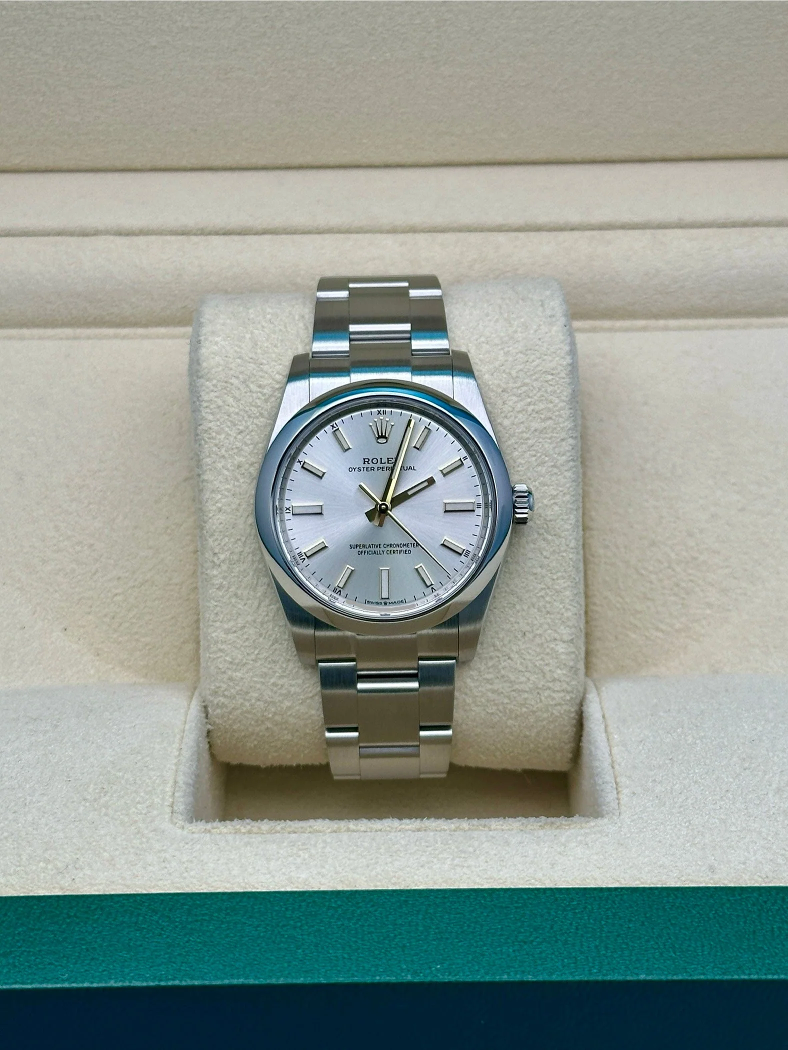 Rolex Oyster Perpetual 34mm 124200-0001 Silver Dial Oyster Stainless Steel Bracelet