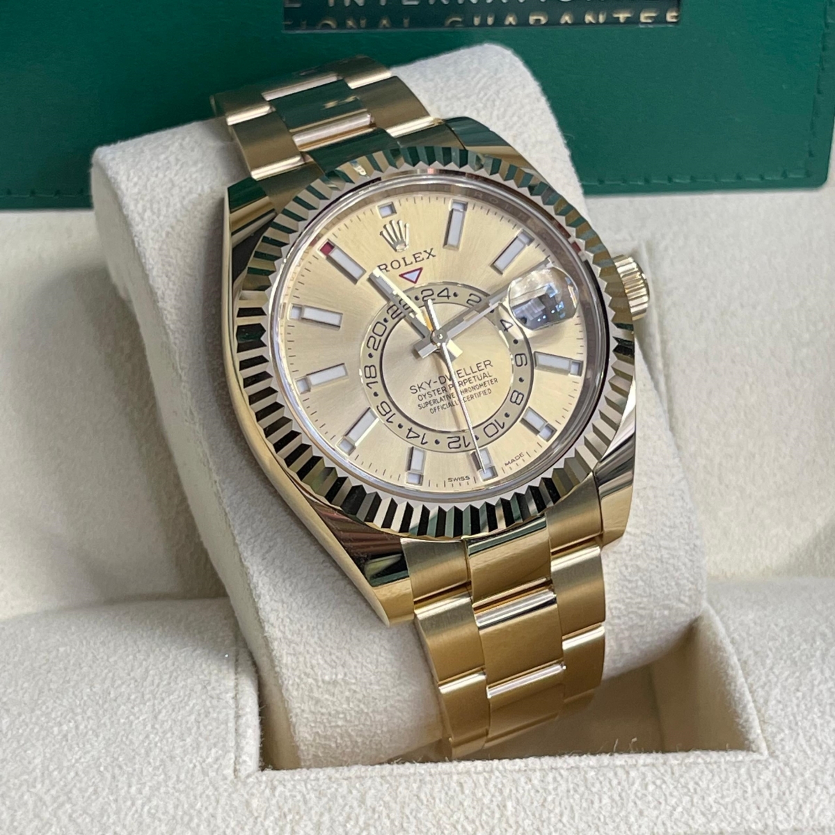 Rolex  Sky-Dweller 42mm 336938-0001 Yellow Gold Champagne Dial