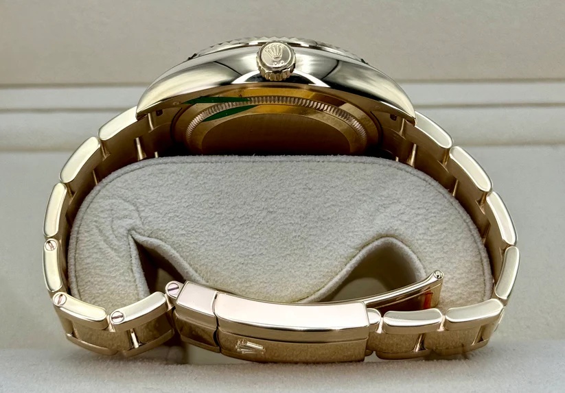 Rolex  Sky-Dweller 42mm 336938-0003 Yellow Gold White Dial