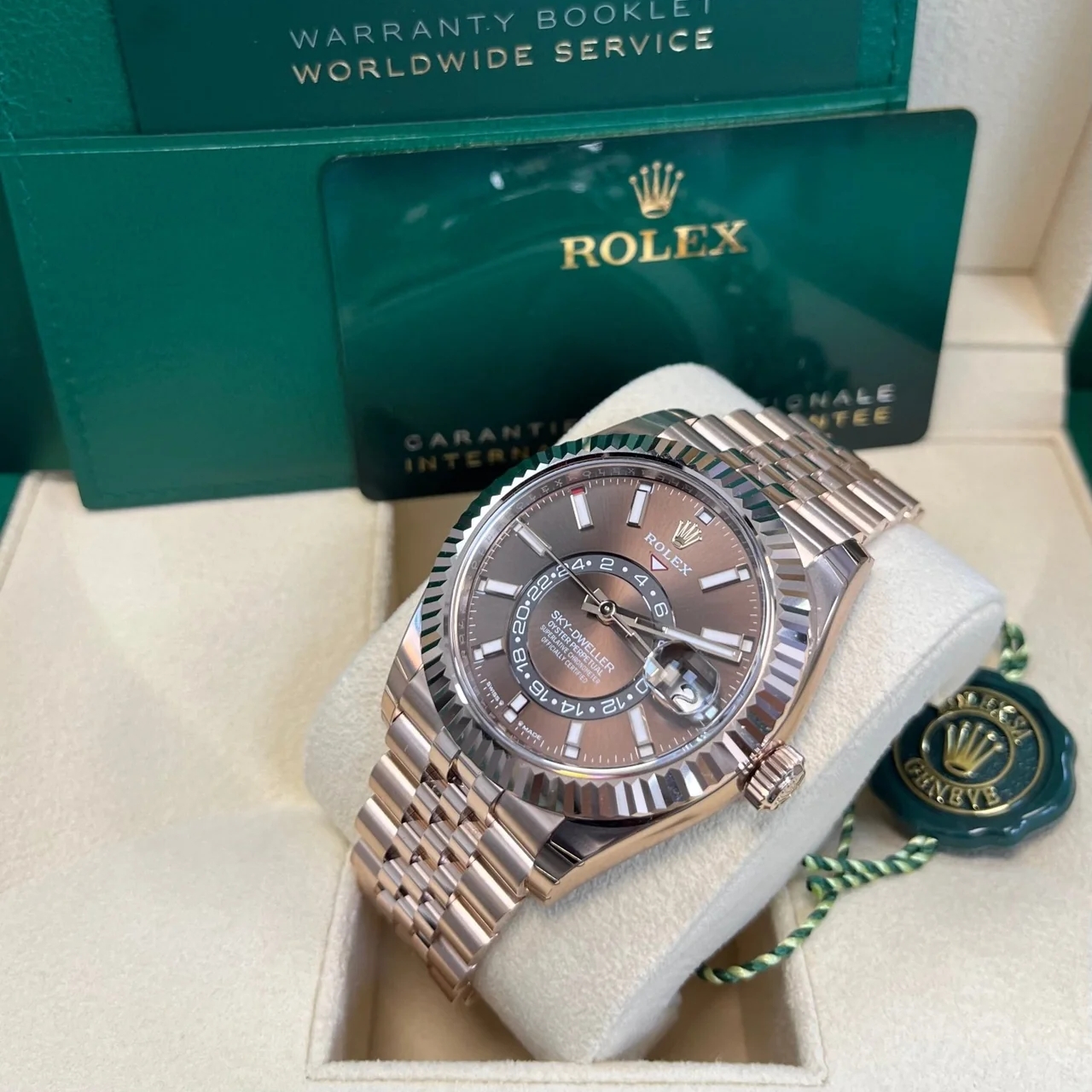 Rolex  Sky-Dweller 42mm 336935-0006 Rose Gold Chocolate Dial Jubilee