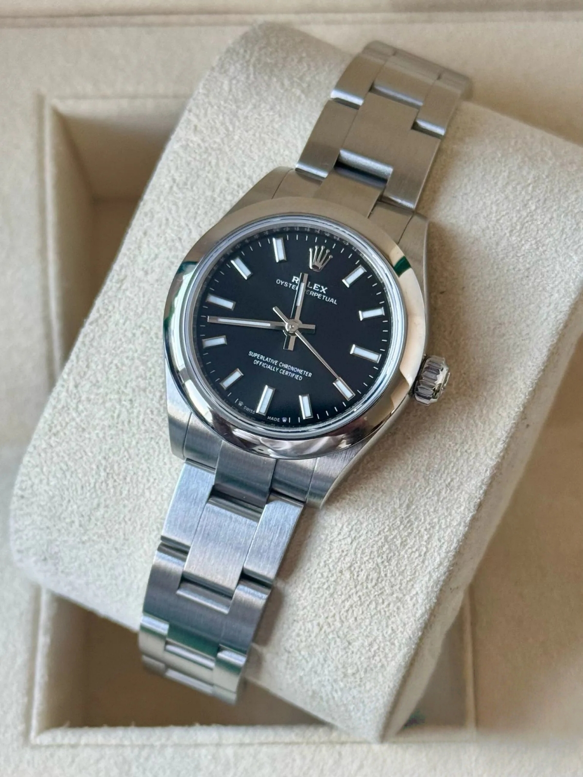 Rolex Oyster Perpetual 28mm 276200-0010 Black Dial Oyster Bracelet Watch