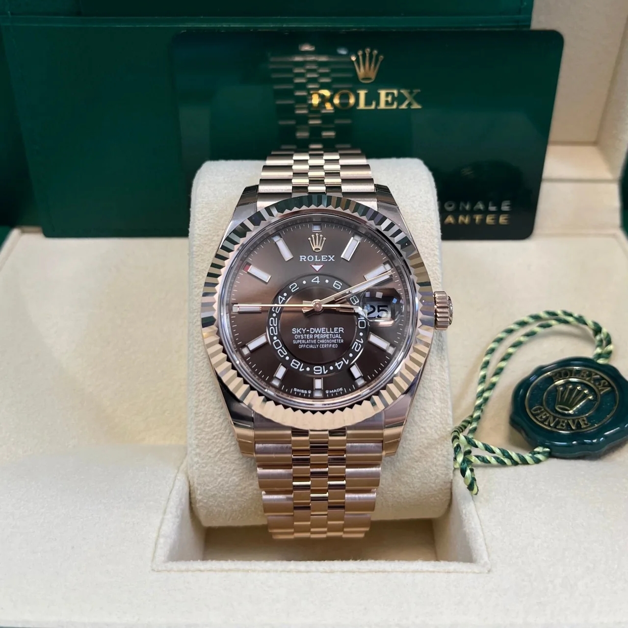 Rolex  Sky-Dweller 42mm 336935-0006 Rose Gold Chocolate Dial Jubilee