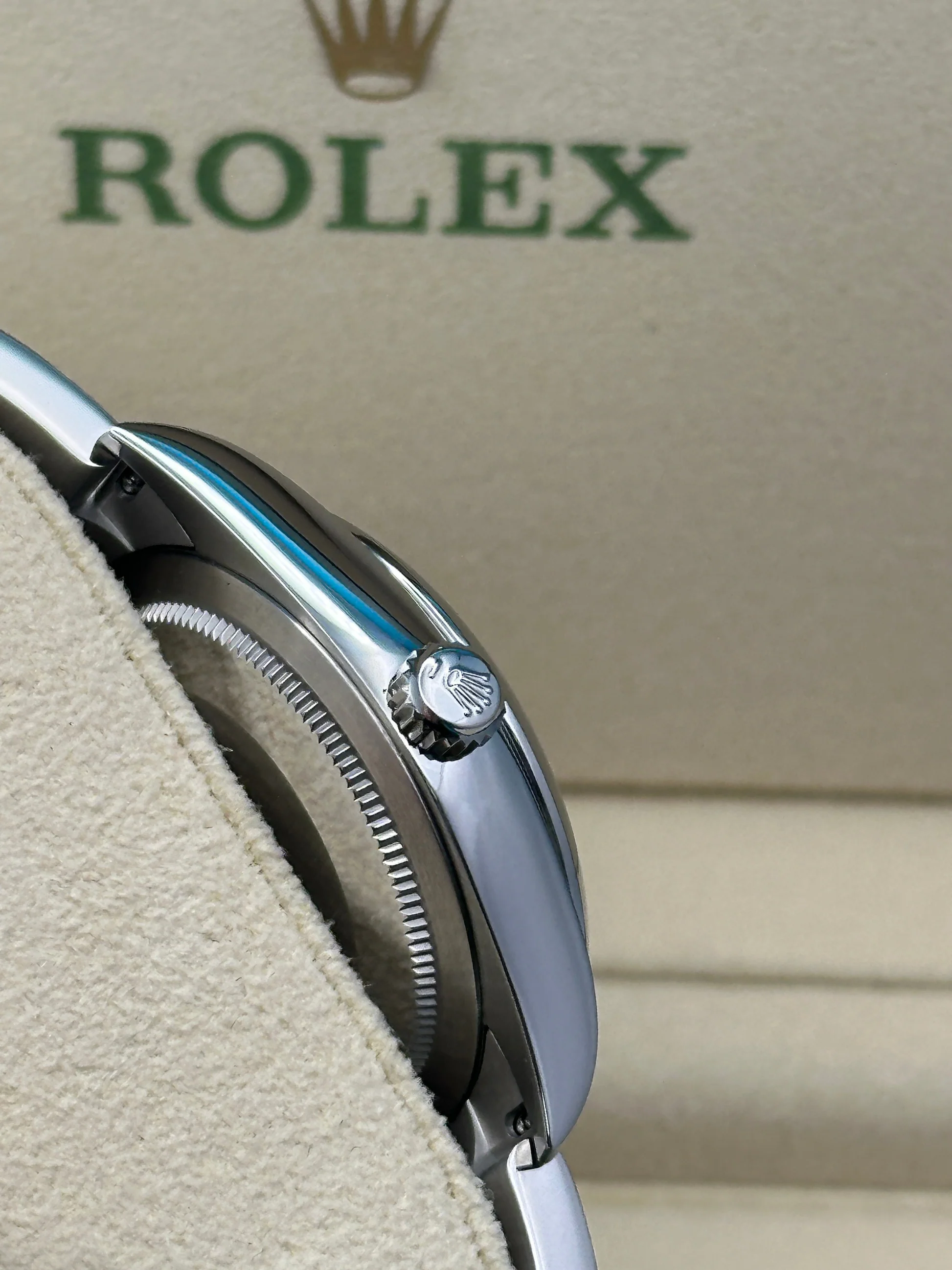 Rolex Oyster Perpetual 34mm 124200-0009 Pink Dial Oyster Stainless Steel Bracelet Watch