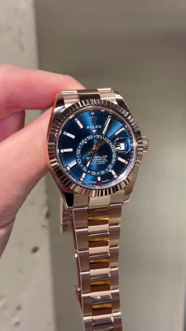 Rolex  Sky-Dweller 42mm 336935-0001 Rose Gold Blue Dial Oyster