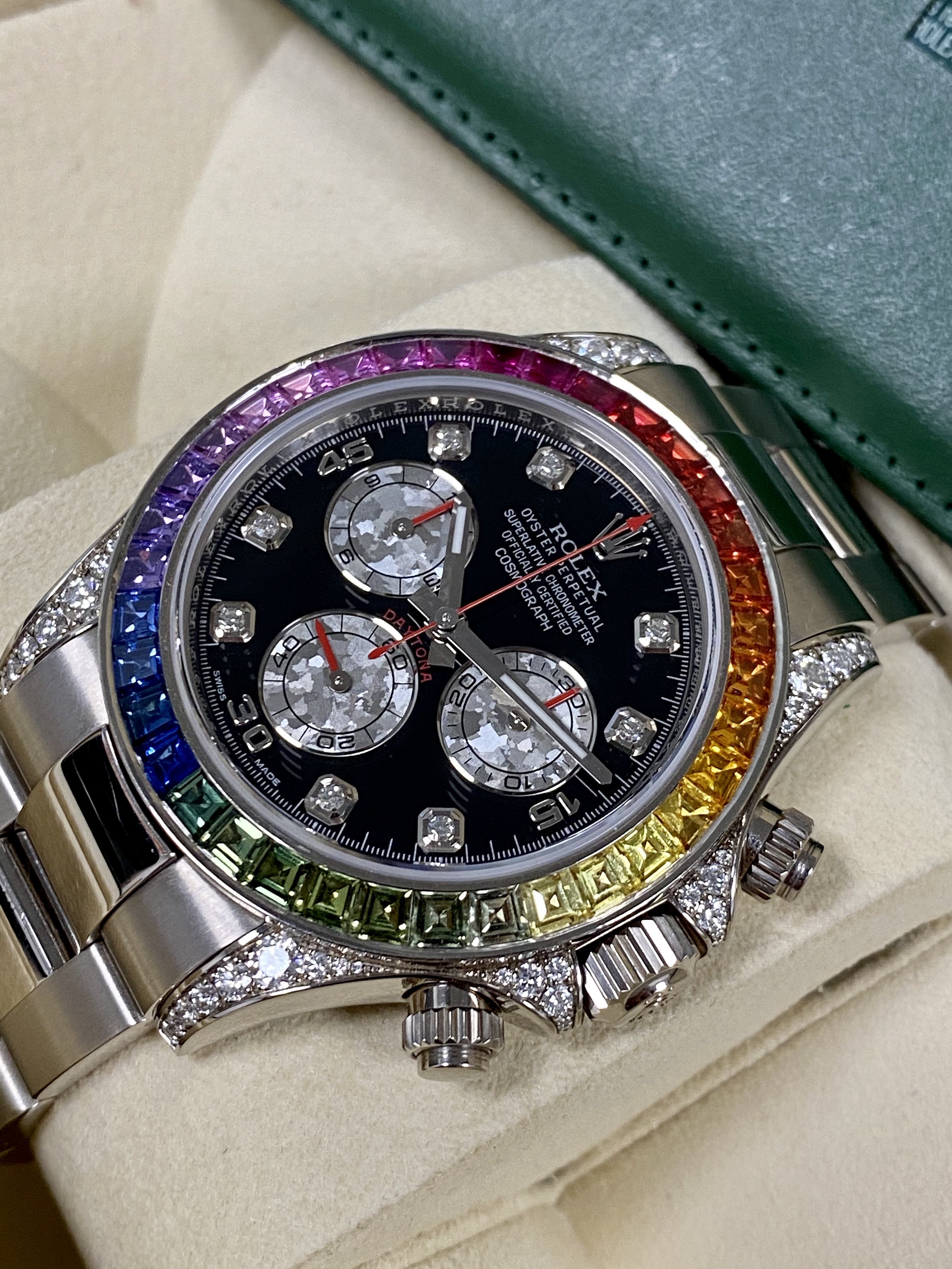 Rolex Daytona Cosmograph Daytona White Gold Rainbow Diamonds 40mm 116599RBOW Box & Papers