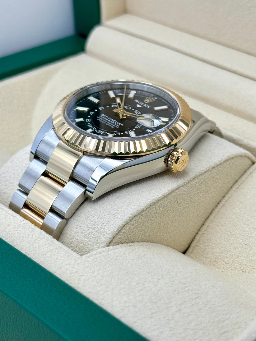 Rolex  Sky-Dweller 42mm 336933-0003 Two-Tone Yellow Gold Black Dial Jubilee