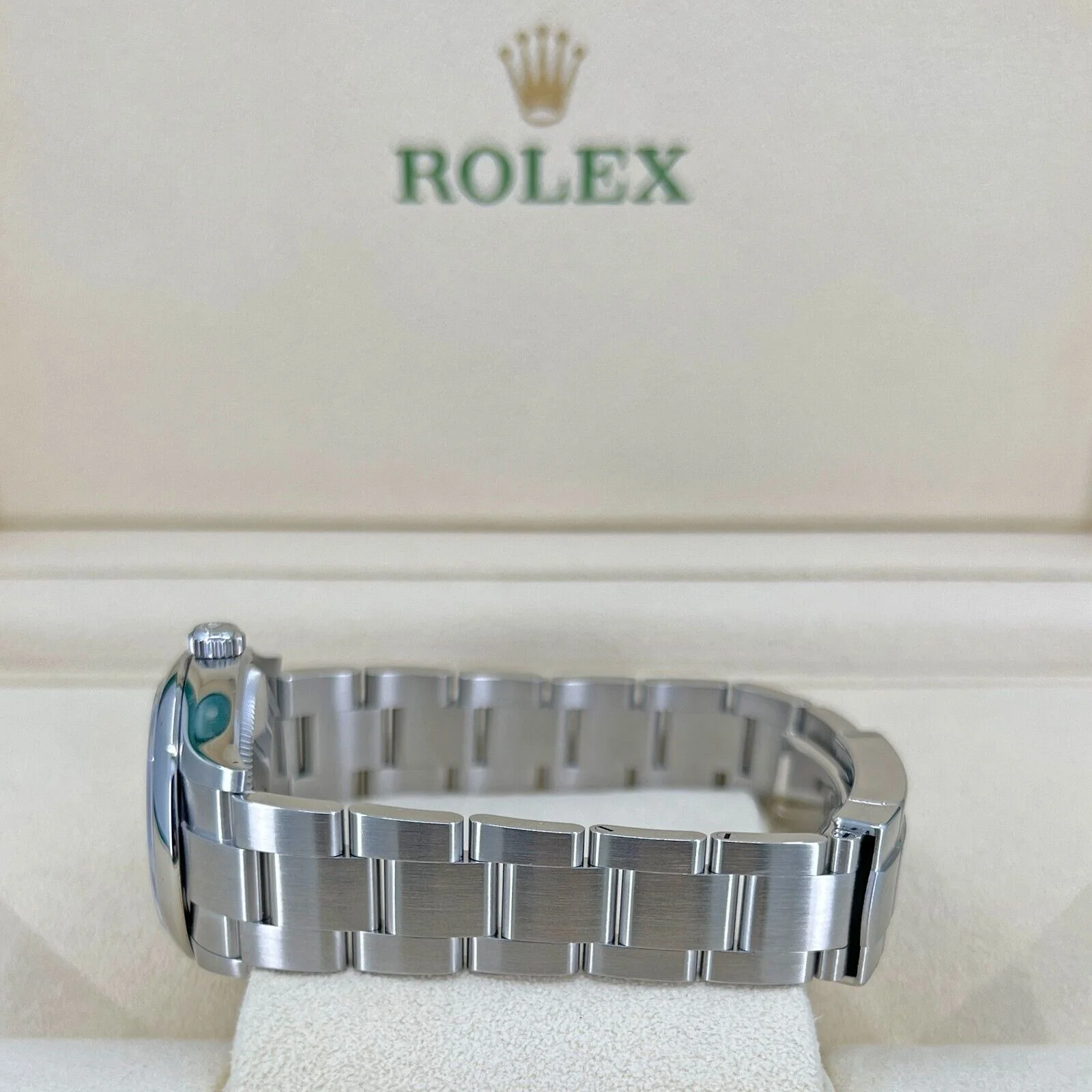Rolex Oyster Perpetual 31mm 277200-0001 Silver Dial Oyster Bracelet Watch