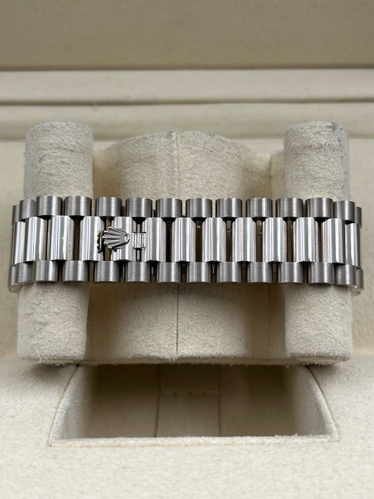 Rolex  Day-Date 228236-0009 Diamonds & Sapphires Dial