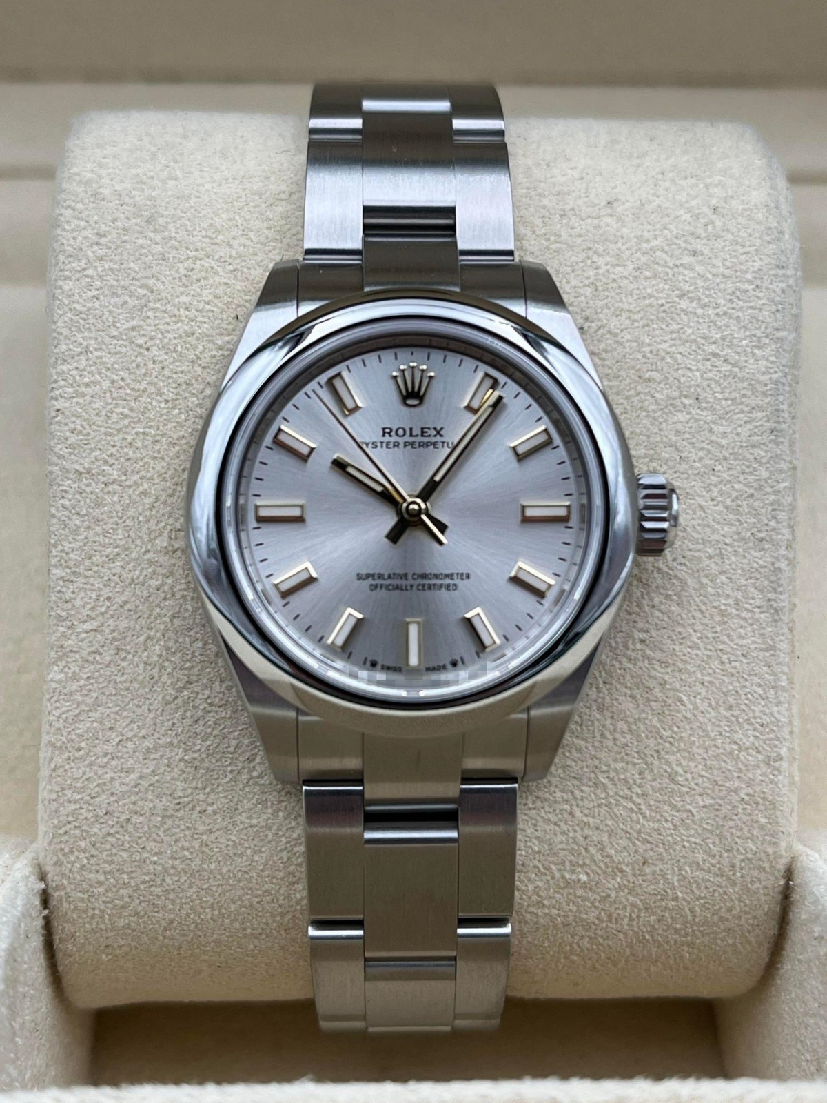Rolex Oyster Perpetual 28mm 276200-0001 Silver Dial Oyster Bracelet Watch