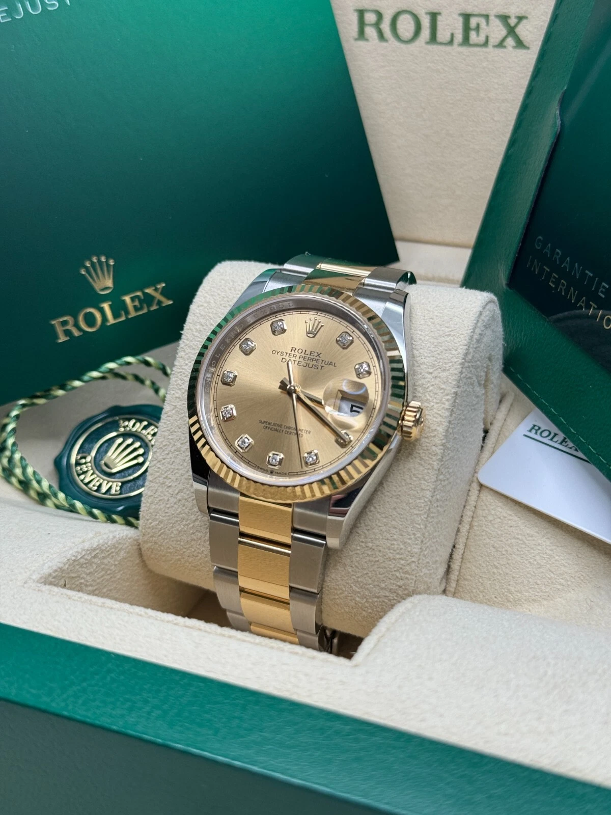 Rolex  Datejust 36mm 126233 Champagne Dial Jubilee Bracelet Watch