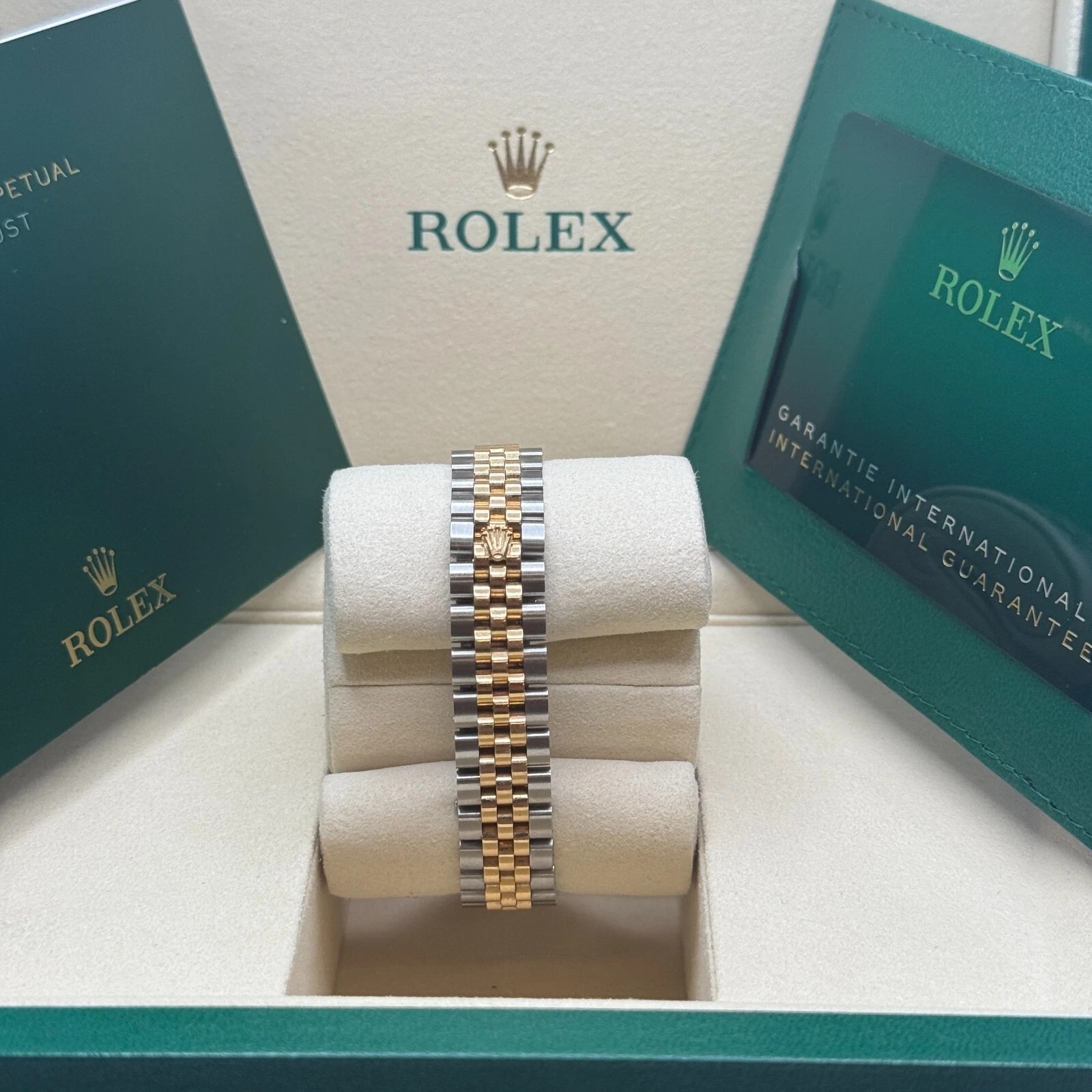 Rolex Lady-Datejust 28mm 279173 Champagne Roman Dial Oyster Bracelet