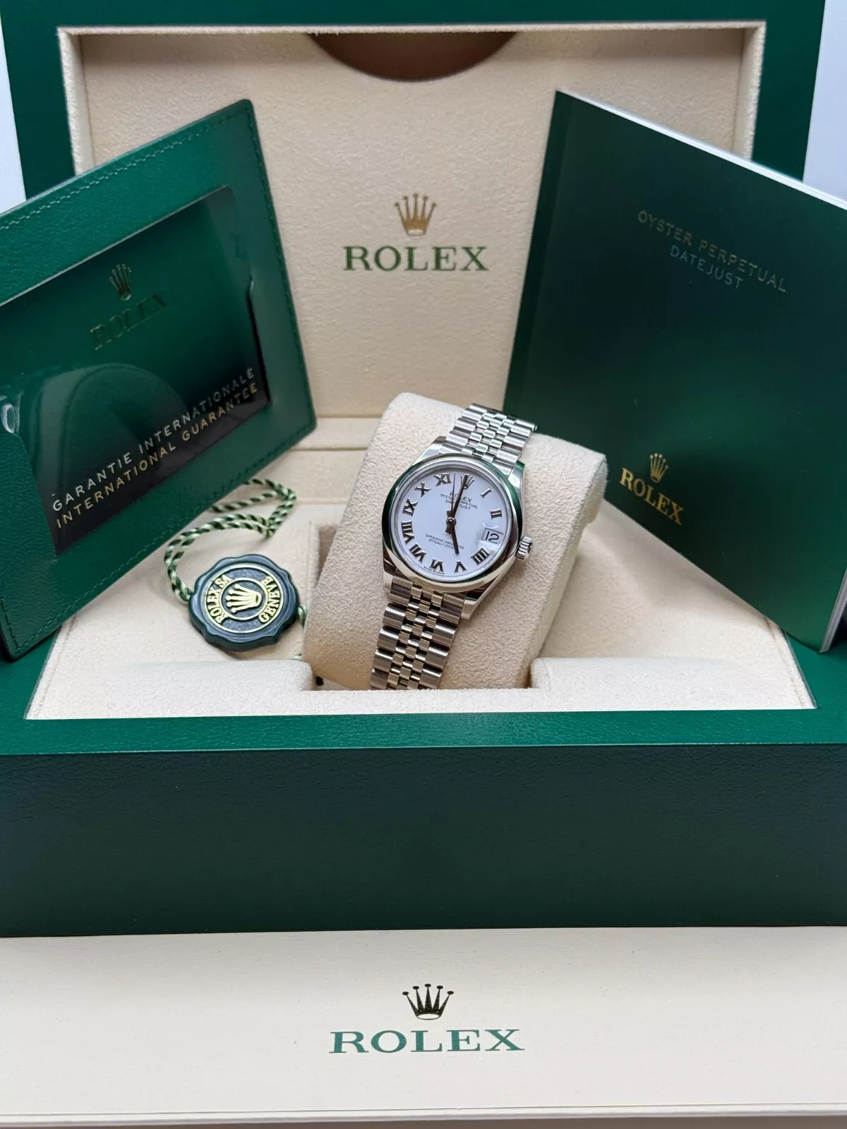 Rolex Datejust m278240-0003/0004 31mm White Roman Domed Bezel Oyster Oystersteel