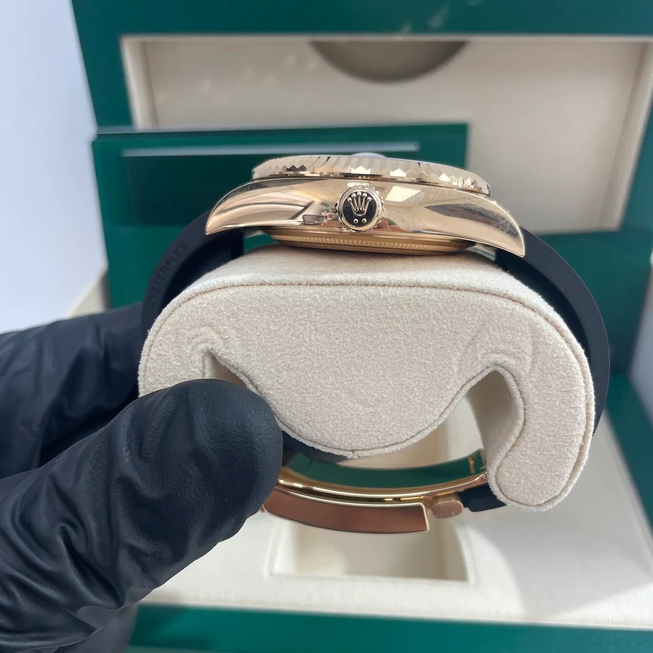 Rolex  Sky-Dweller 42mm 336238-0003 Yellow Gold White Dial Oysterflex