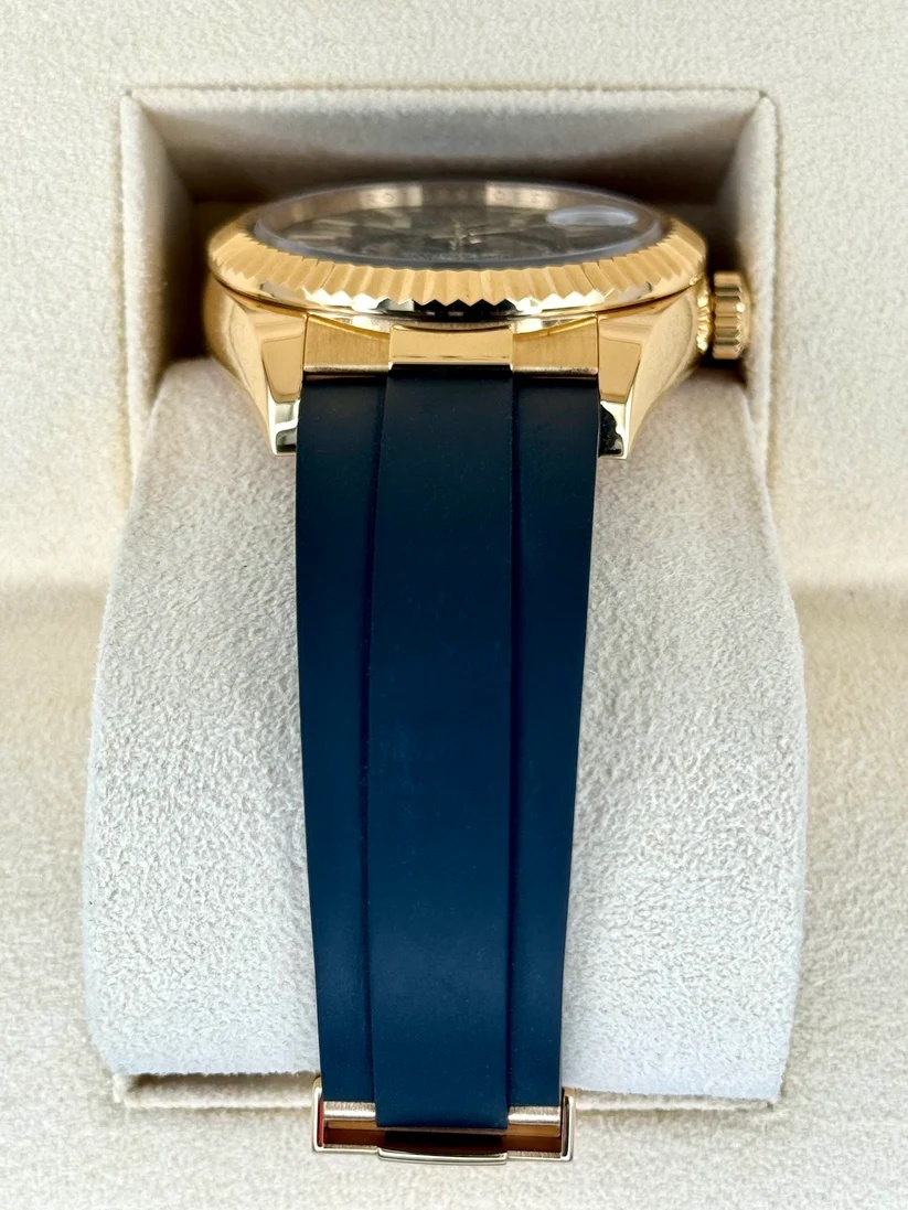 Rolex  Sky-Dweller 42mm 336238-0002 Yellow Gold Black Dial Oysterflex