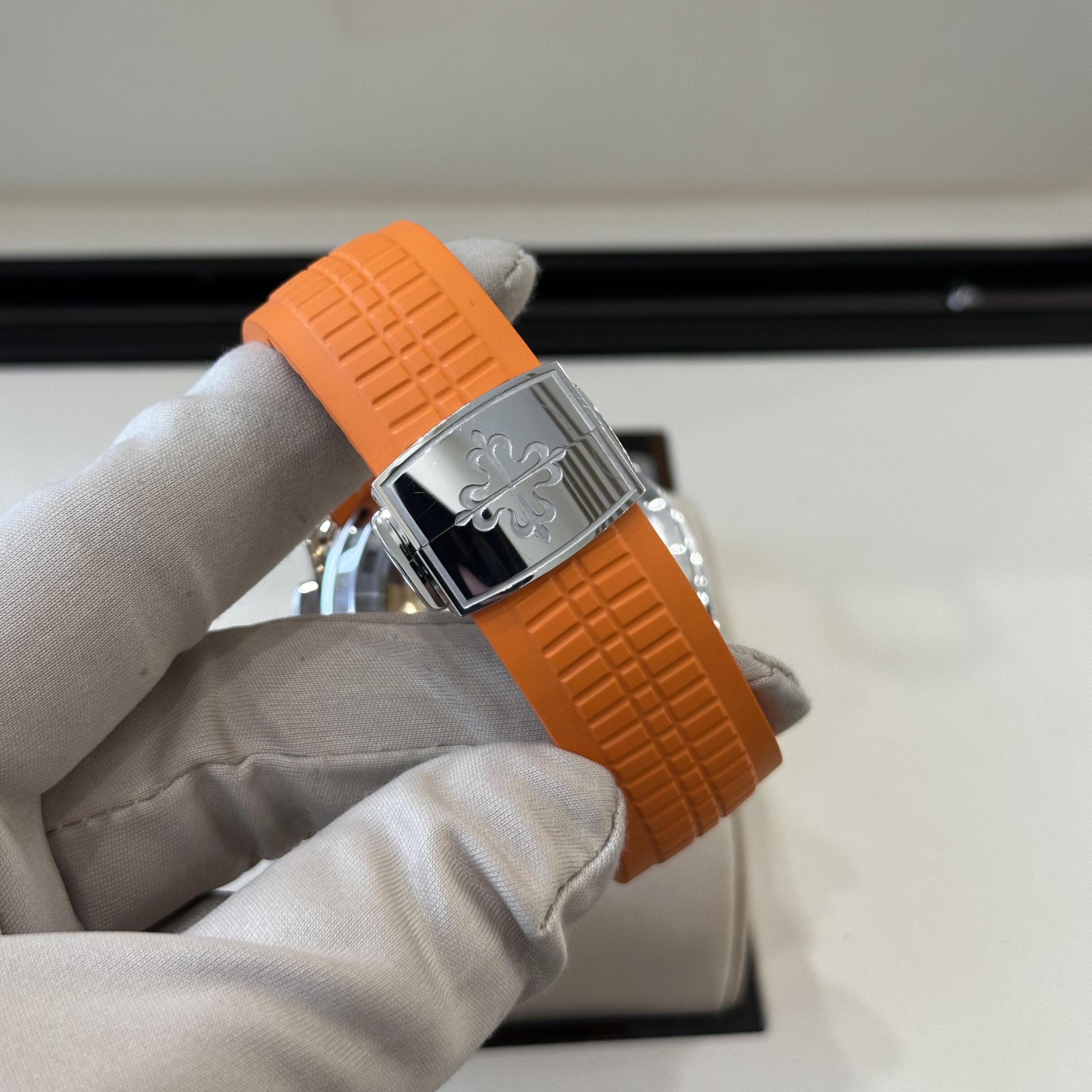 Patek Philippe Aquanaut Orange Dial Automatic Men's Chronograph Watch 5968A-001