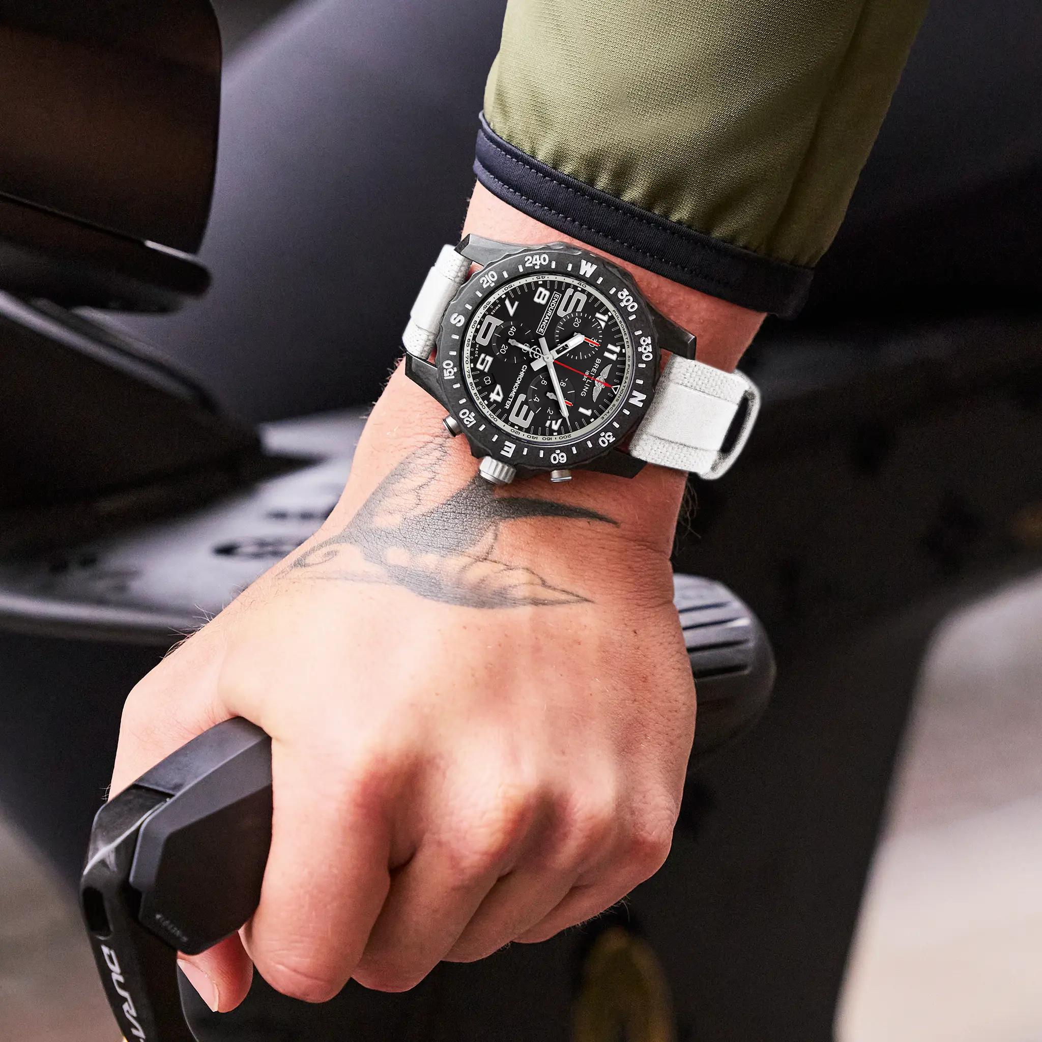 Breitling Professional Endurance Pro 44mm X82310A71B1S2