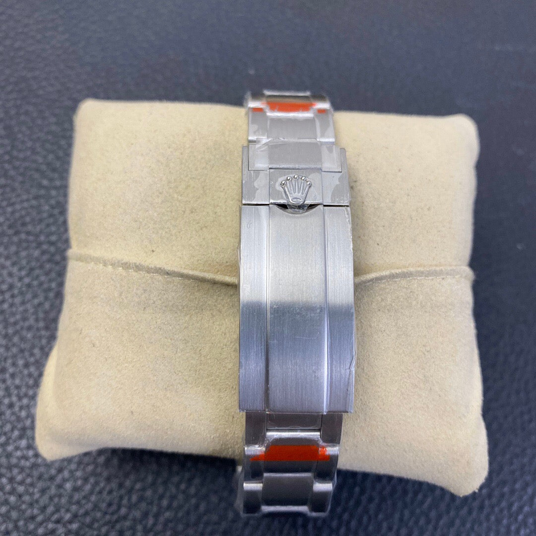 Blue Dial | Rolex, Submariner Date Greenwich-Master II 116758