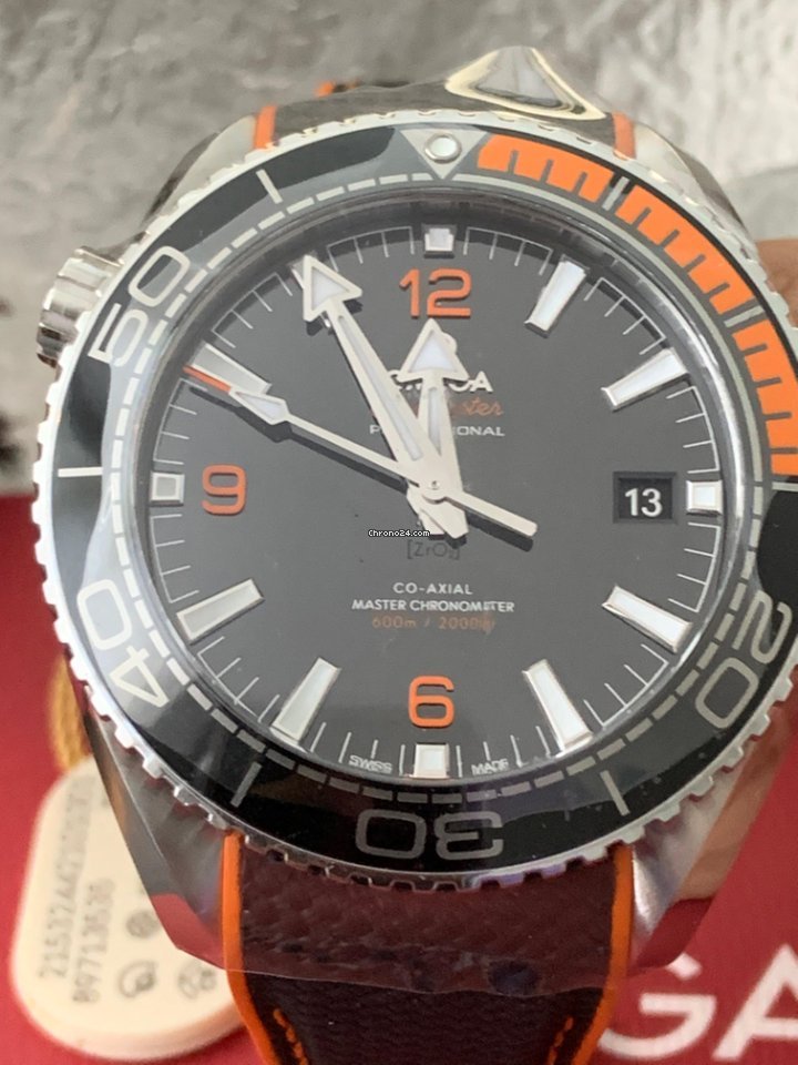 Seamaster Planet Ocean 215.32.44.21.01.001 600m 43.5.