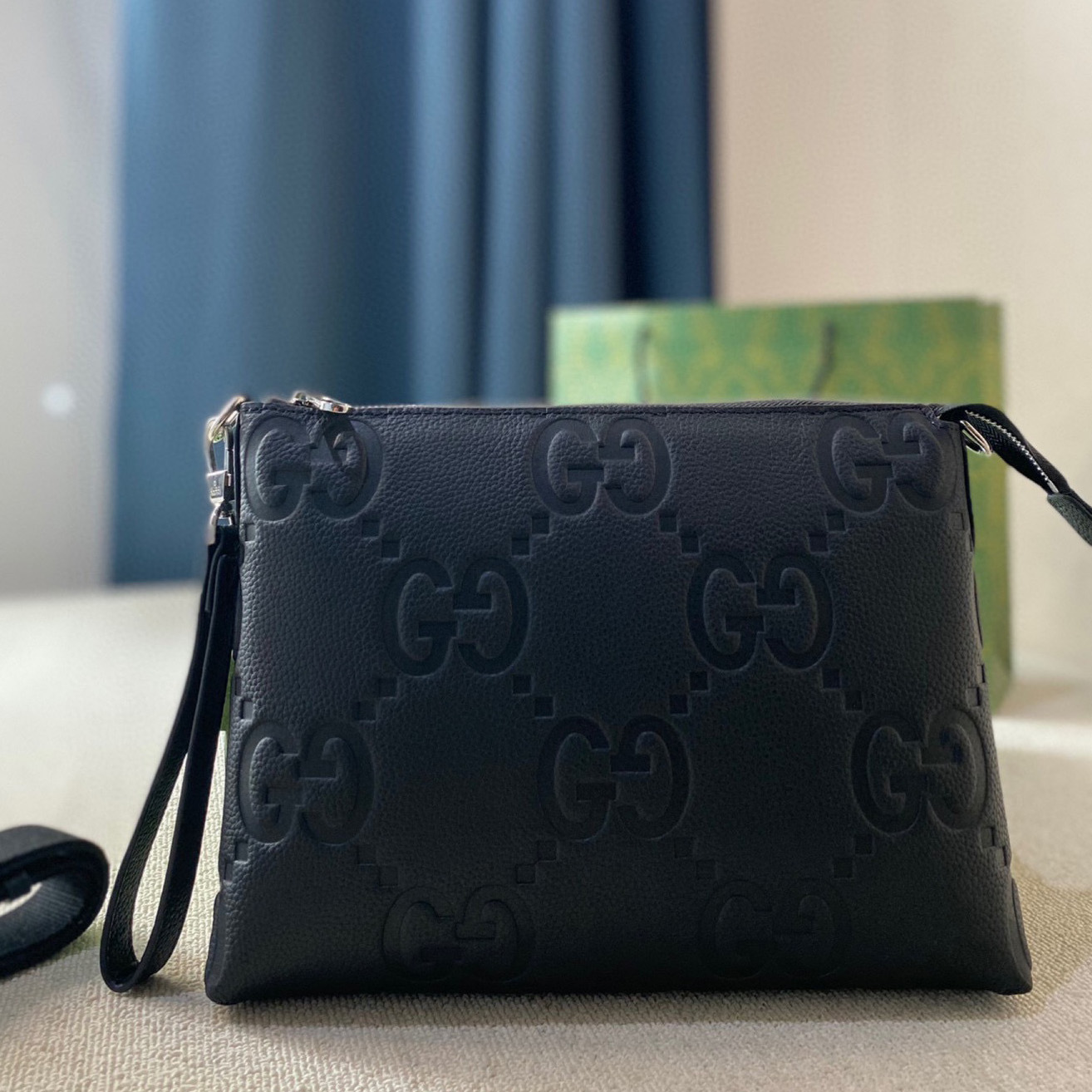 JUMBO MEDIUM MESSENGER BAG