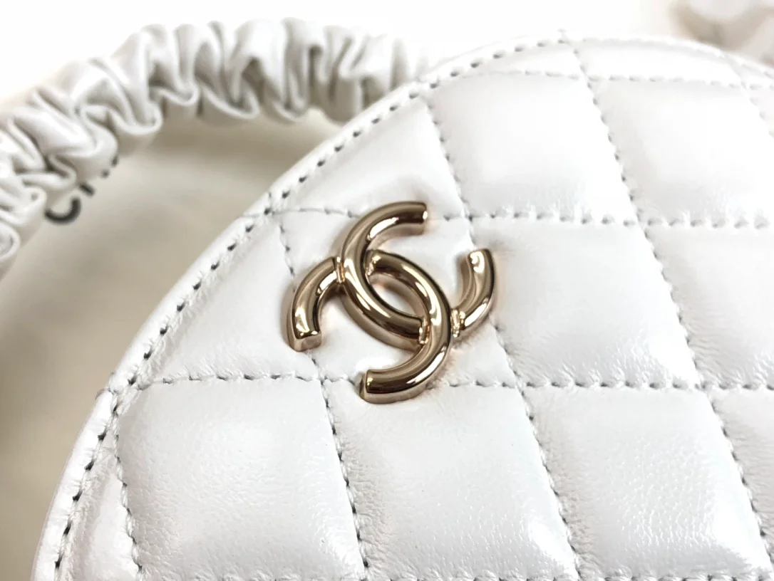 Chanel Vanity Case Shiny Gold White Bag For Women 9.5cm/3.7in