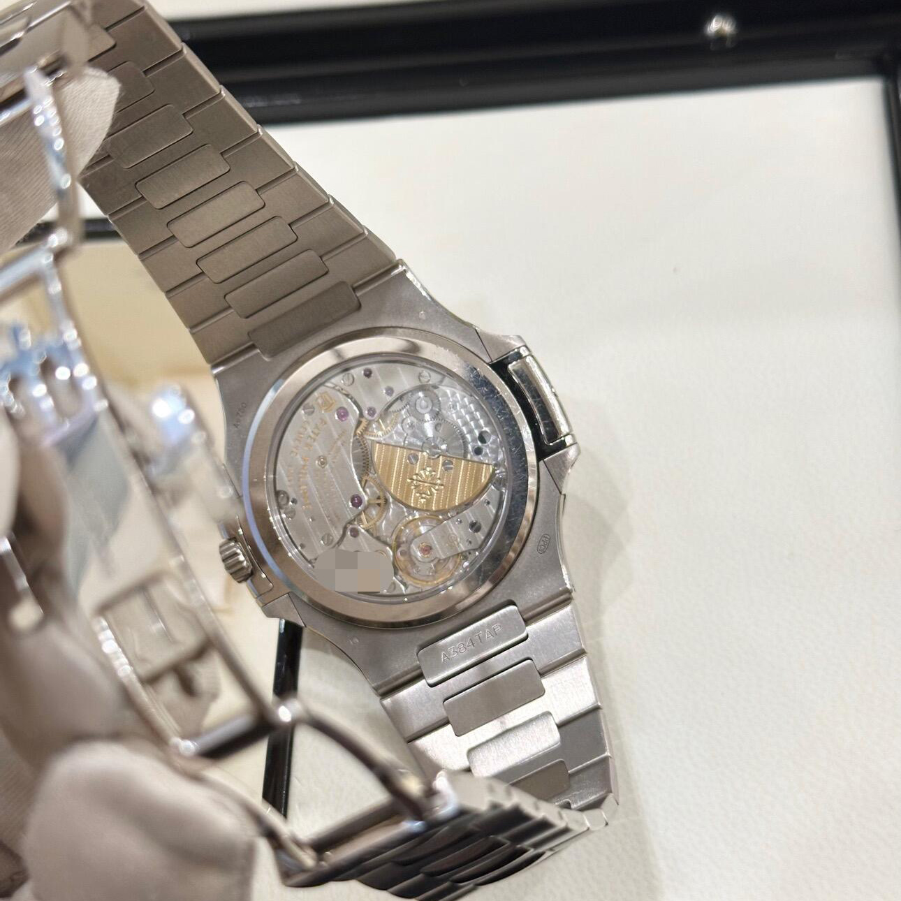 🔥🔥Best selling specials🔥🔥Patek Philippe Nautilus White Gold 5740-1G-001 with Blue Sunburst dial