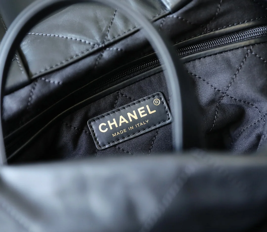 Chanel Large CHANEL 22 Backpack Black For Women, Women’s Bags 19.9in/51cm AS3313 B08037 NH627