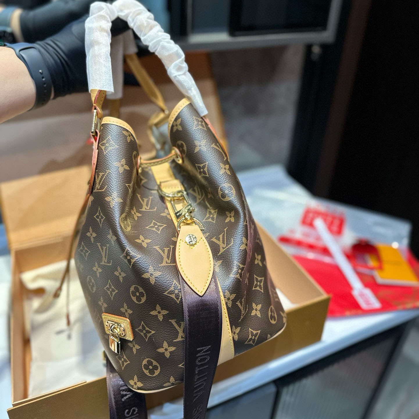 Monogram Neo Bucket Bag