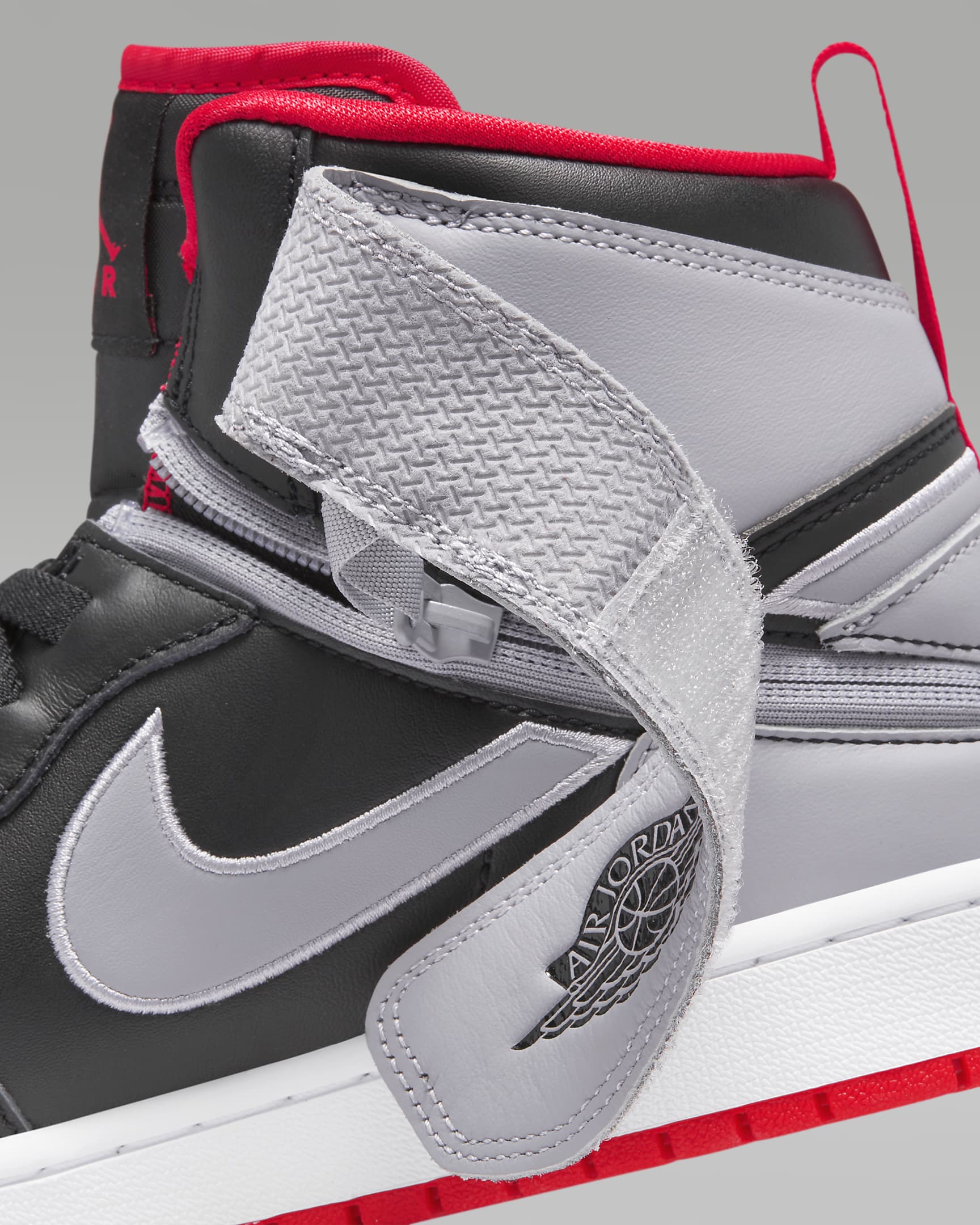 Air Jordan 1 High FlyEase “Black Cement”
