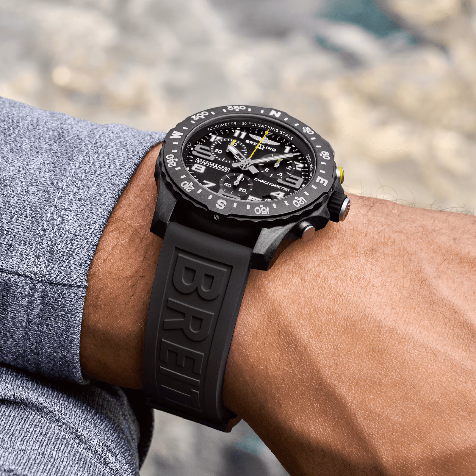 Breitling Professional Endurance Pro 44mm  X82310E51B1S1